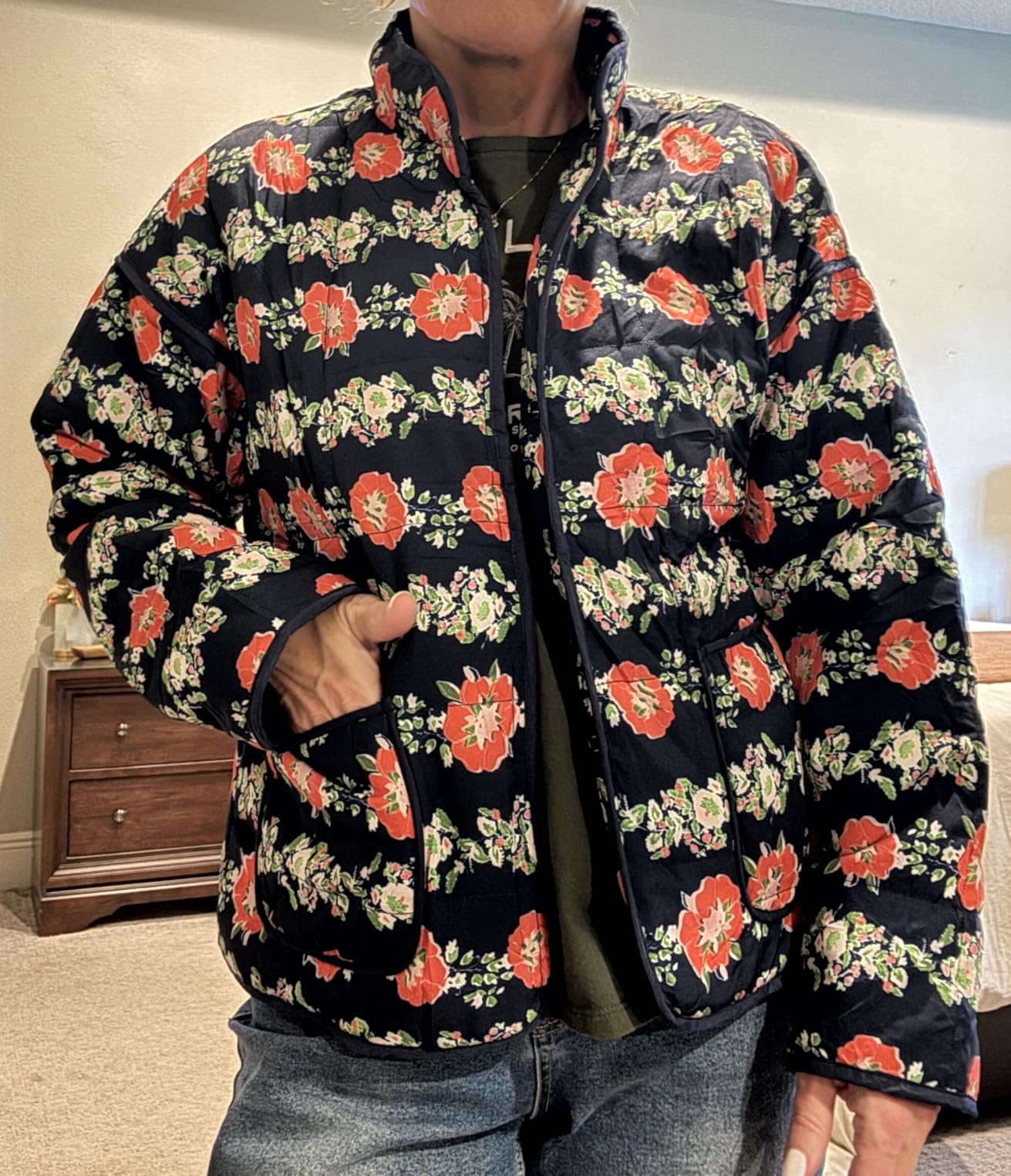 Omoone Women Cropped Quilted Jacket Floral Printed Lightweight Puffer Coat customer photo 2