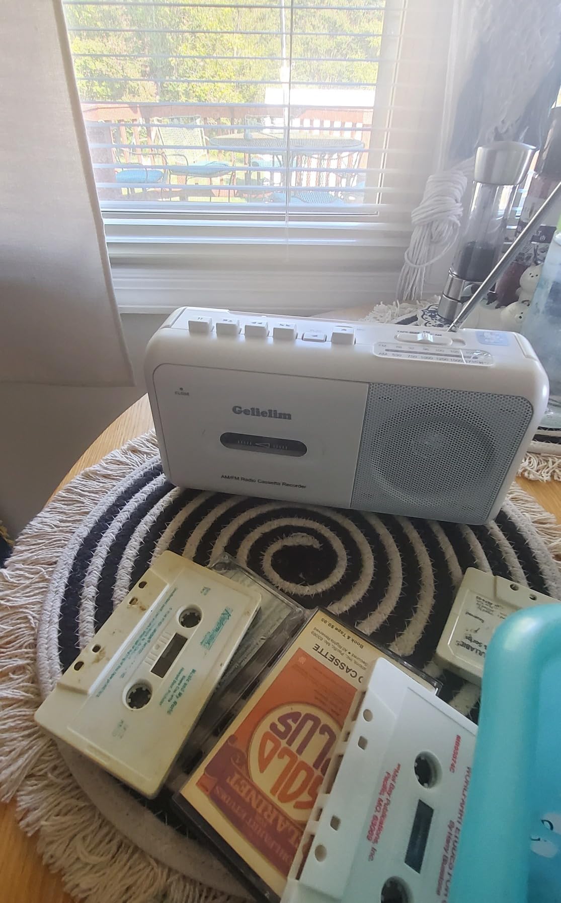 Gelielim Cassette Tape Player Bluetooth Boombox, Cassette Player AM/FM/SW Radio Stereo, Tape Player/Recorder with 8W Speaker and Earphone Jack, USB/TF Card Player, AC Powered or Battery Operated customer photo 1