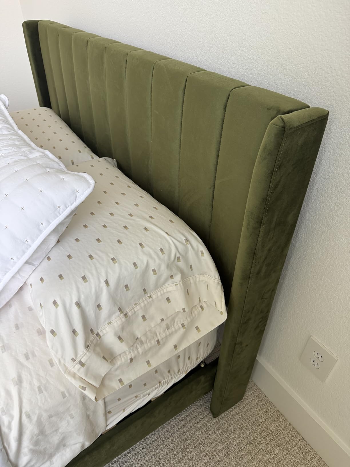 YUHUASHI King Bed Frame,Platform Bed with Upholstered Headboard,Grass Green customer photo 2