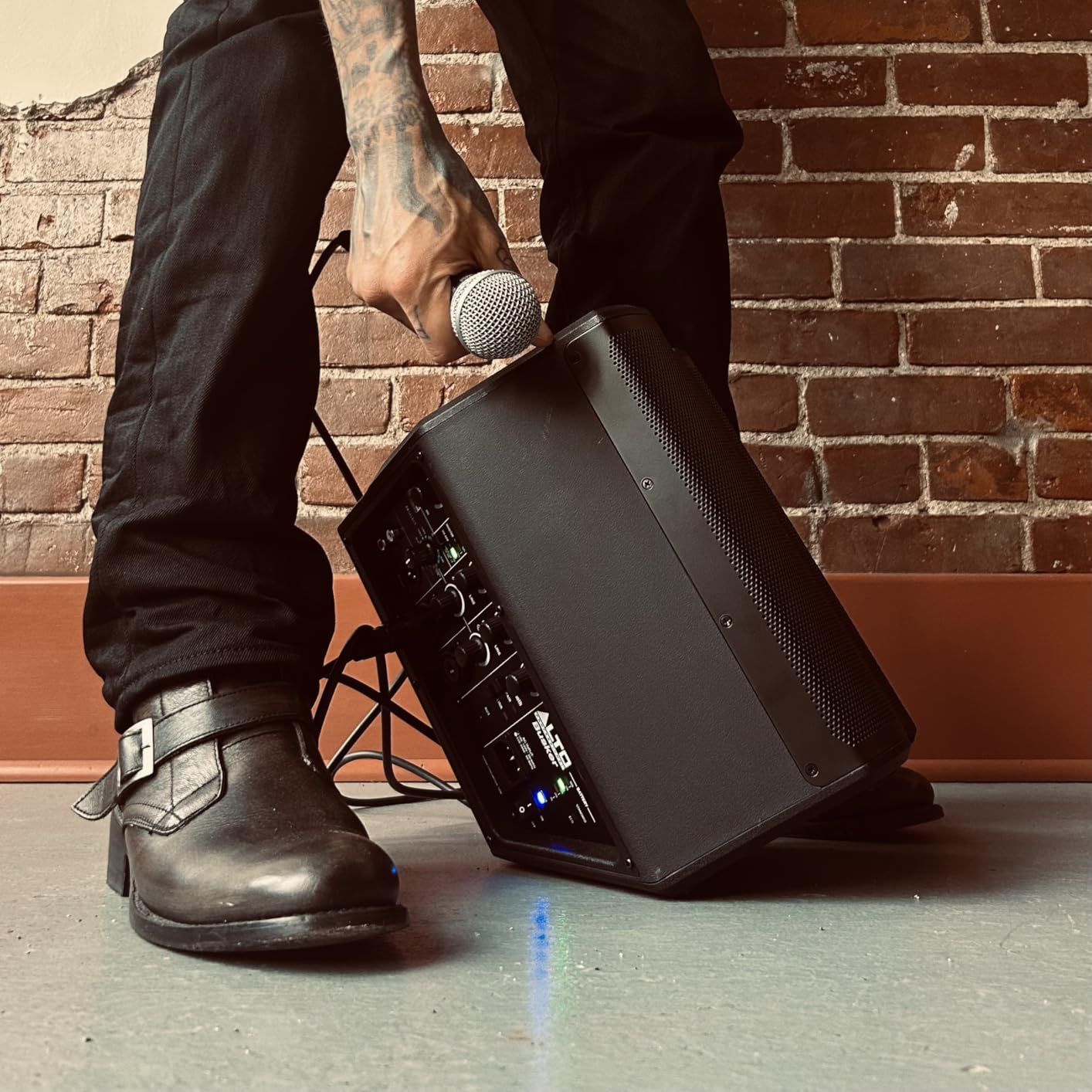 ALTO BUSKER 200W Portable PA Speaker System customer photo 2