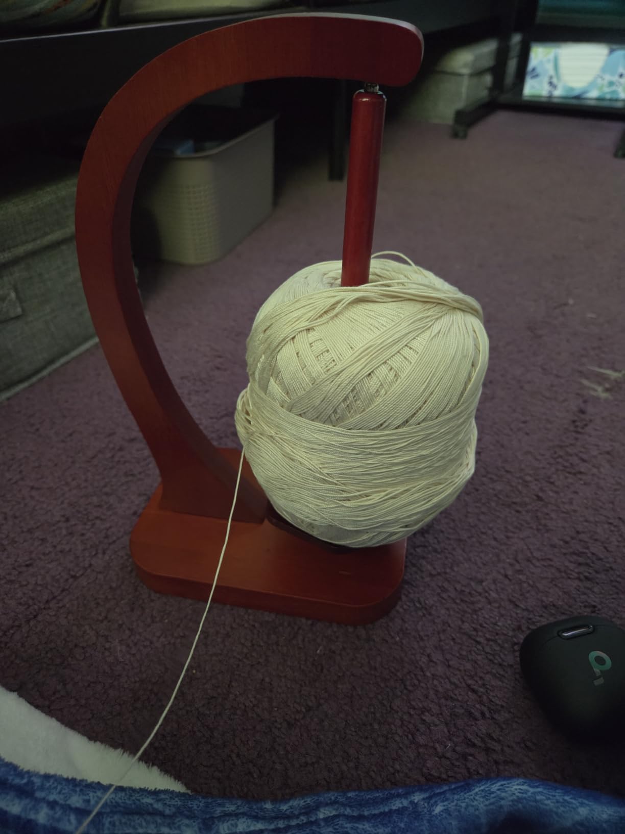JUCPASH Yarn Holder for Crocheting with Magnetic Spin, Crochet Gifts, Brown customer photo 2