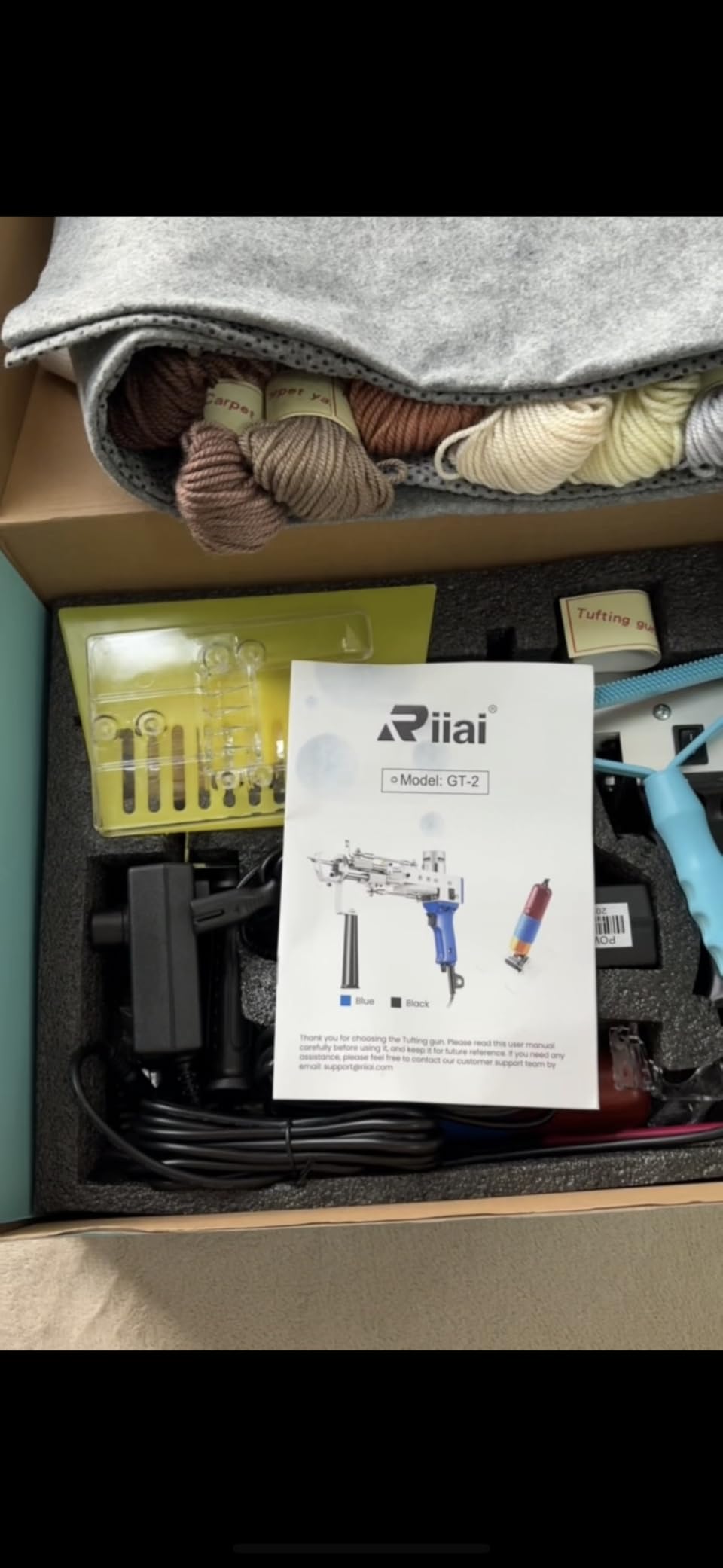 Riiai Tufting Gun Starter Kit,Tufting Gun with Carpet Trimmer Rug Making Kit, Rug Gun Cut Pile Loop Pile for Making Rugs, Carpet Trimmer Tufting for Sculpting (Dark Blue Rug Tufting Gun with Trimmer) customer photo 1
