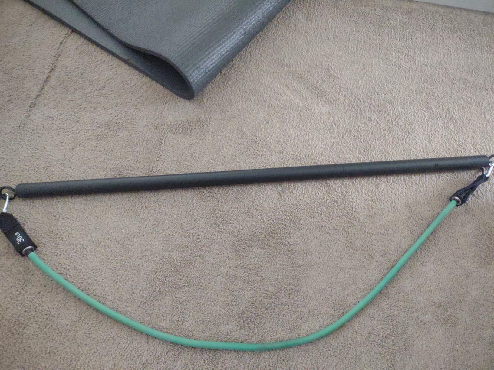 QWORK Resistance Band Bar Only, 108CM Adjustable Training Stick – Fits Most Loop Bands for Home, Gym & Travel Workouts customer photo 2