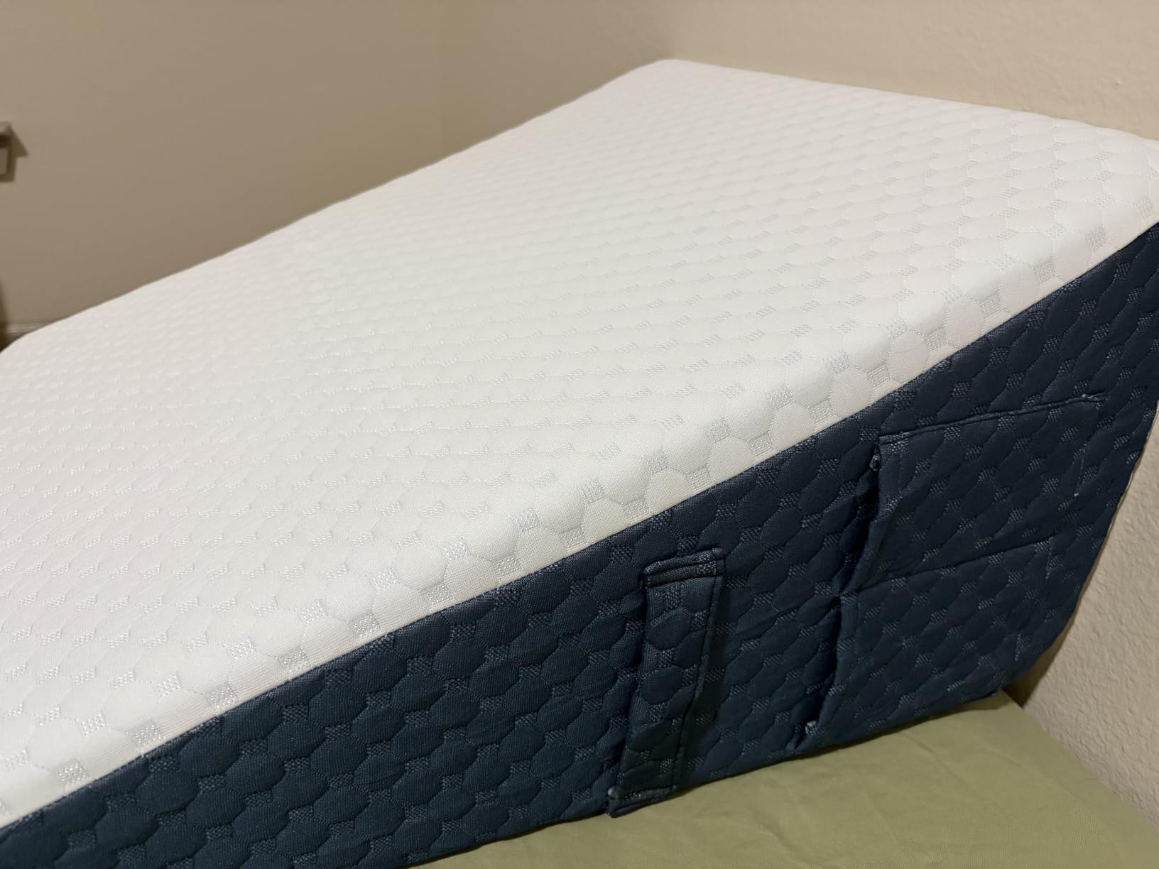 Welzona Wedge Pillow for Sleep Apnea, 12inch Bed Wedge customer photo 2