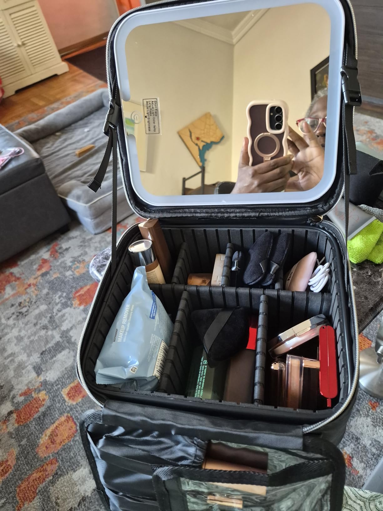 Relavel Travel Makeup Bag With LED Mirror, Cosmetic Train Case with Light up Mirror, Portable Makeup Artist Organizer Bag with Adjustable Dividers, Makeup Brush Holder Storage, Black customer photo 2