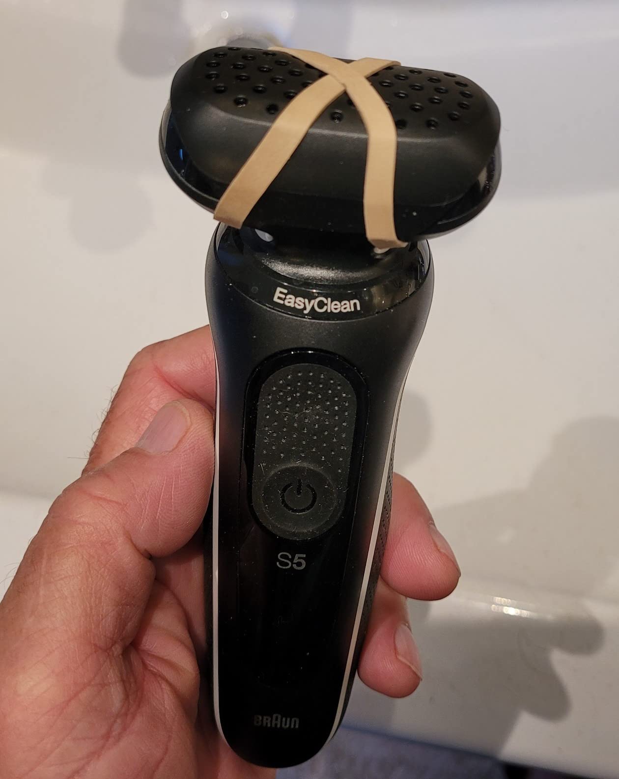 Braun Electric Shaver for Men, Series 5 5150cs, Wet & Dry Razor, Turbo Shaving Mode, Foil Shaver, with Beard Trimmer, Body Groomer and Charging Stand, Blue customer photo 1