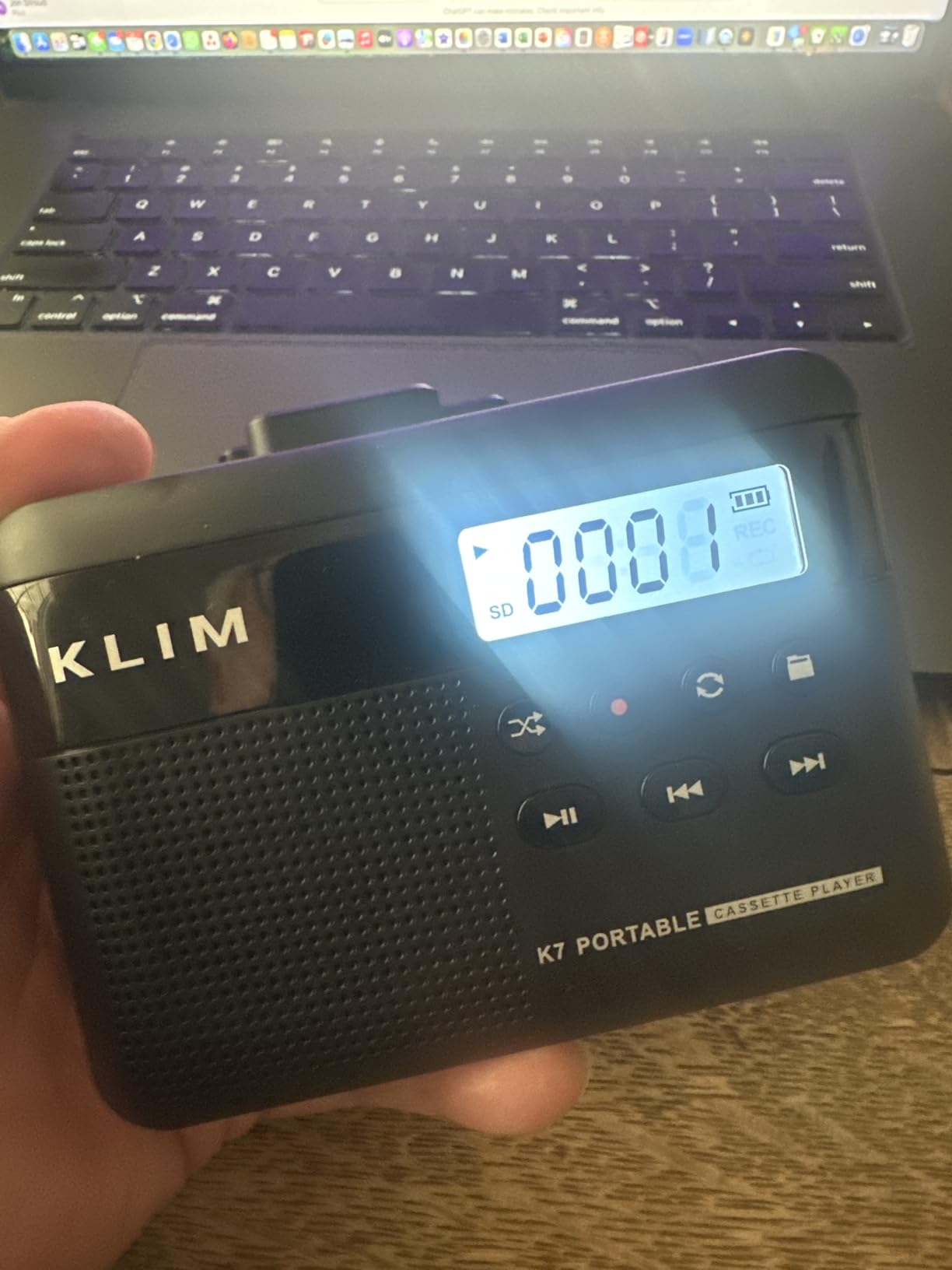 K7 Cassette Player, Converts Tapes to MP3, Built-in Microphone, 16GB Card customer photo 2