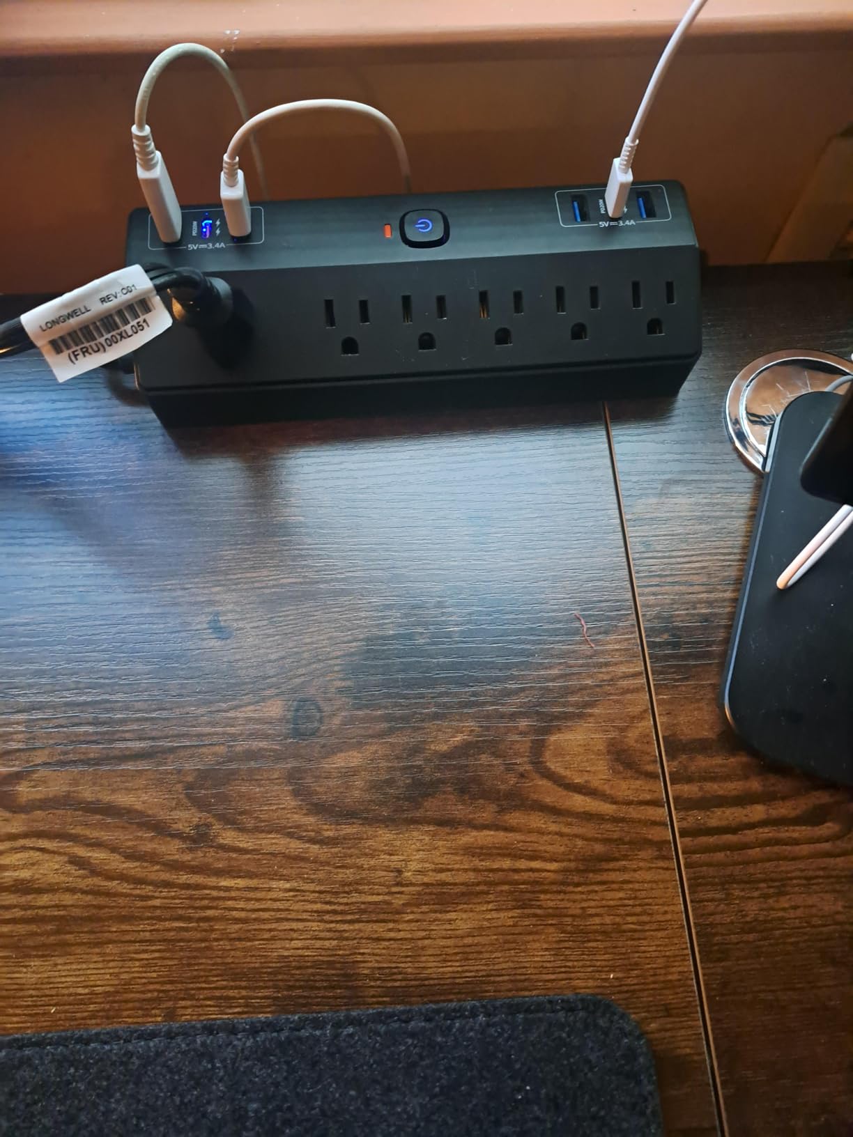 Desk Clamp Power Strip 10FT, 40W Total Fast Charging Station, Black customer photo 2