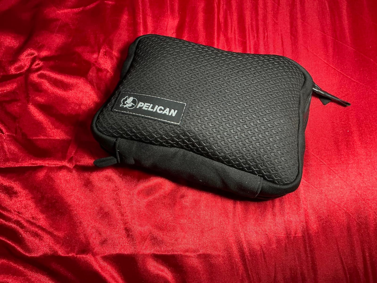 Pelican Electronic Organizer Travel Case w/Hidden AirTag Compartment -Black customer photo 1