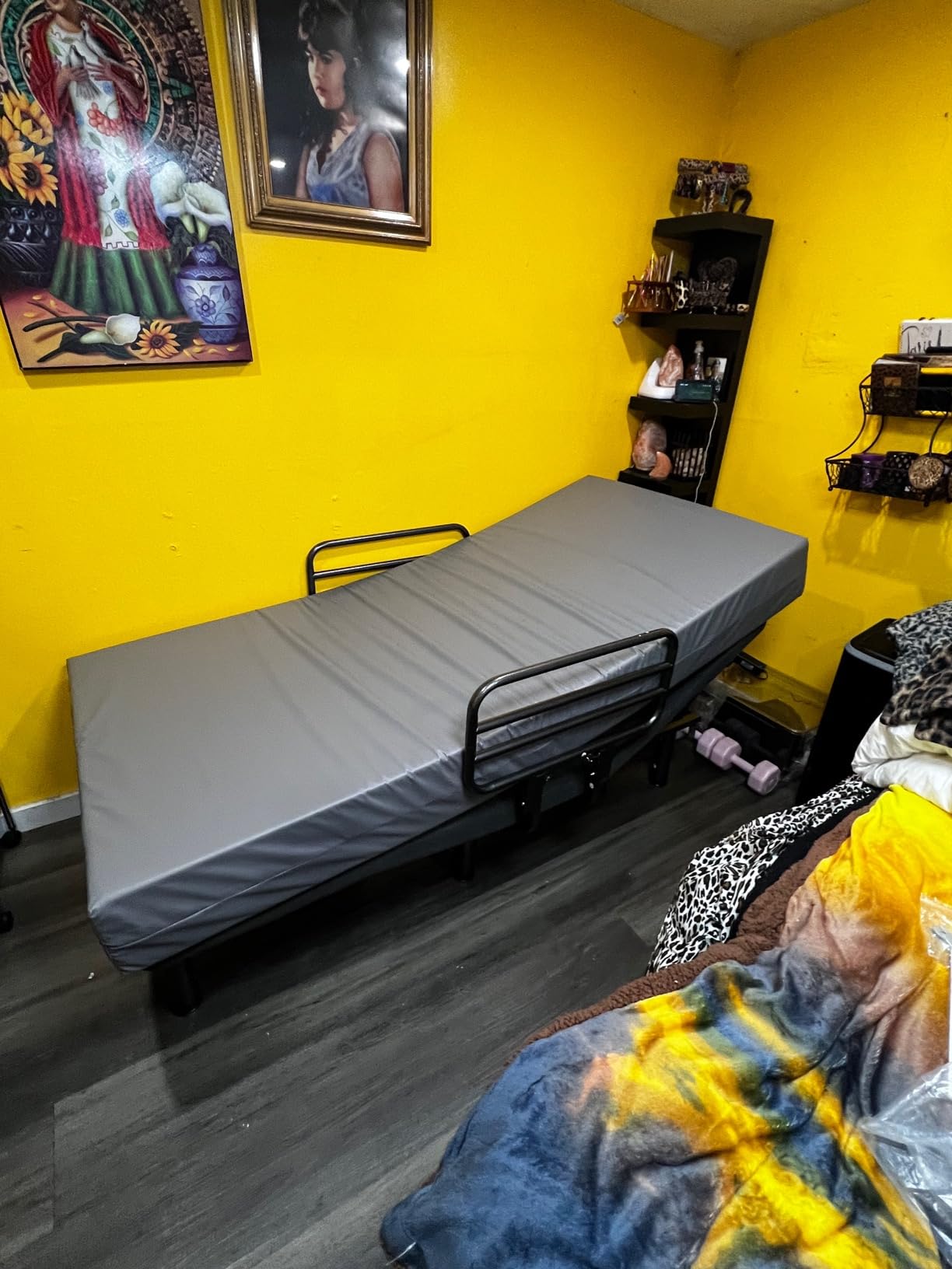 AbyssZen Home Care Electric Adjustable Bed Frame with Safety Rail, Twin XL customer photo 1