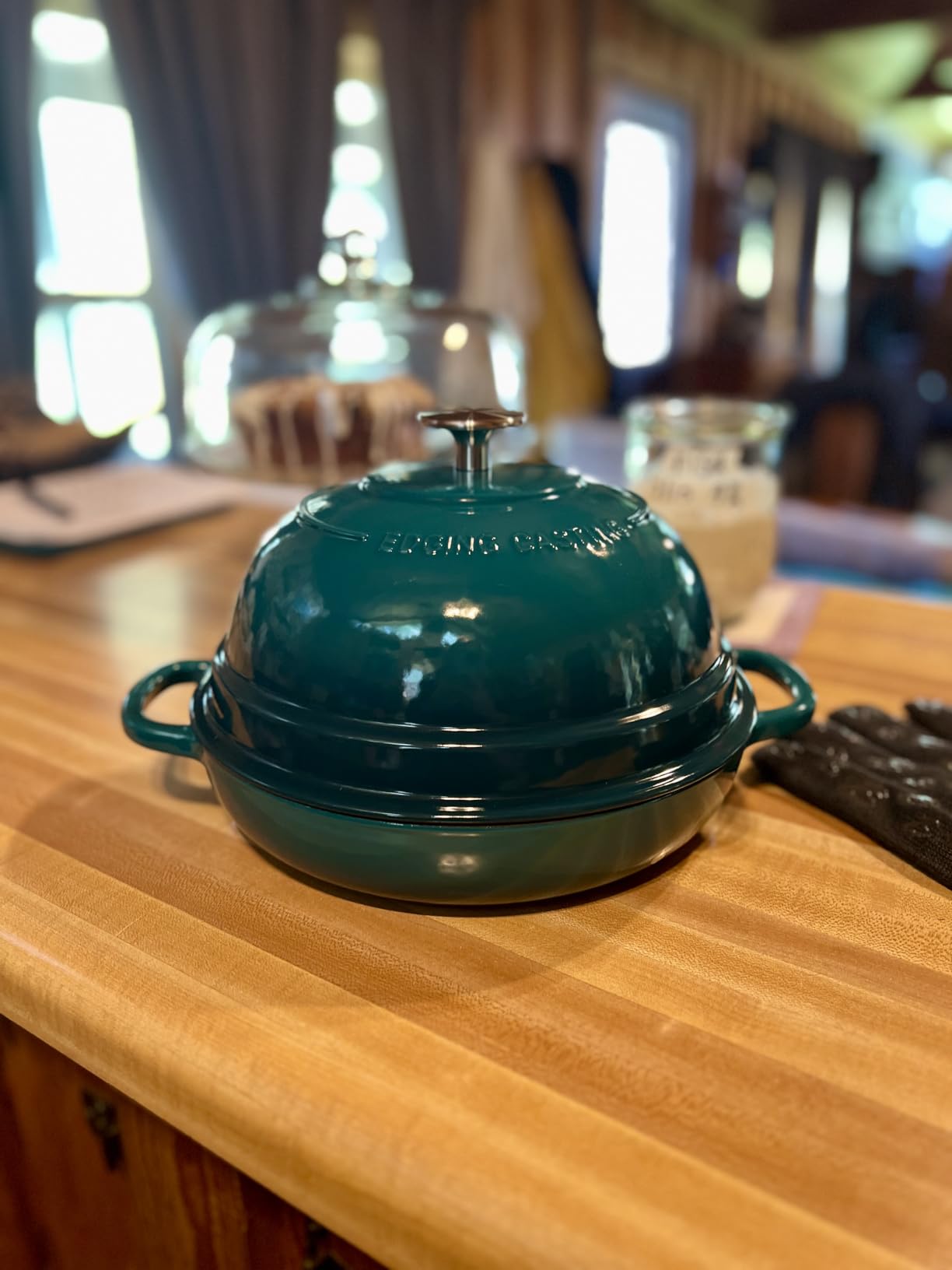 EDGING CASTING Enameled Cast Iron Dutch Oven Pot with Lid, Round Bread Oven for Homemade Sourdough Bread Baking, 6 Quart, Darkcyan customer photo 1