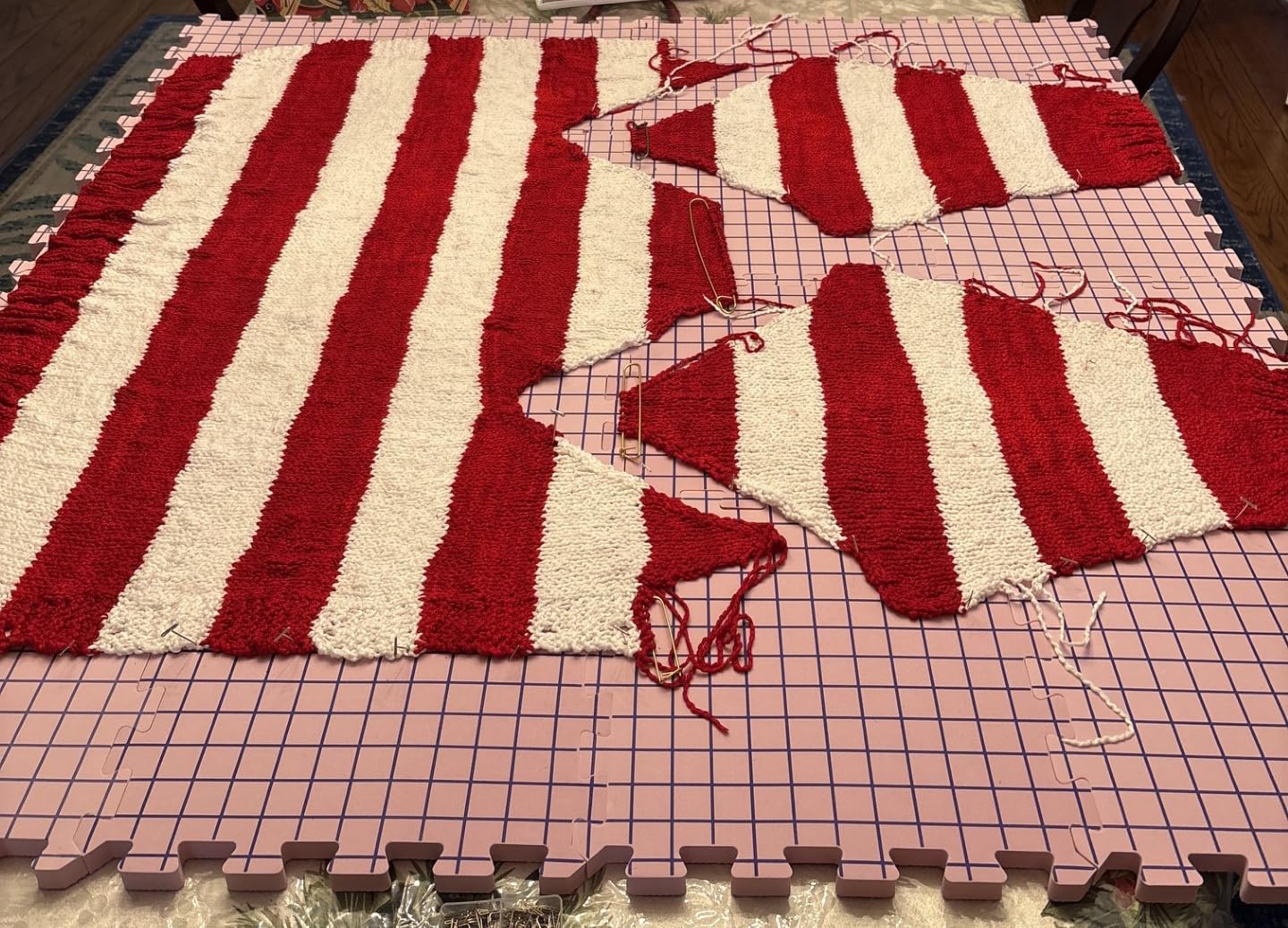 Opstin Knitting Blocking Mats and Pins, Interlocking Blocking Boards for Crochet Projects 0.75'' Extra Thick Blocking Mats with 150 T-Pins and Storage Bag customer photo 1