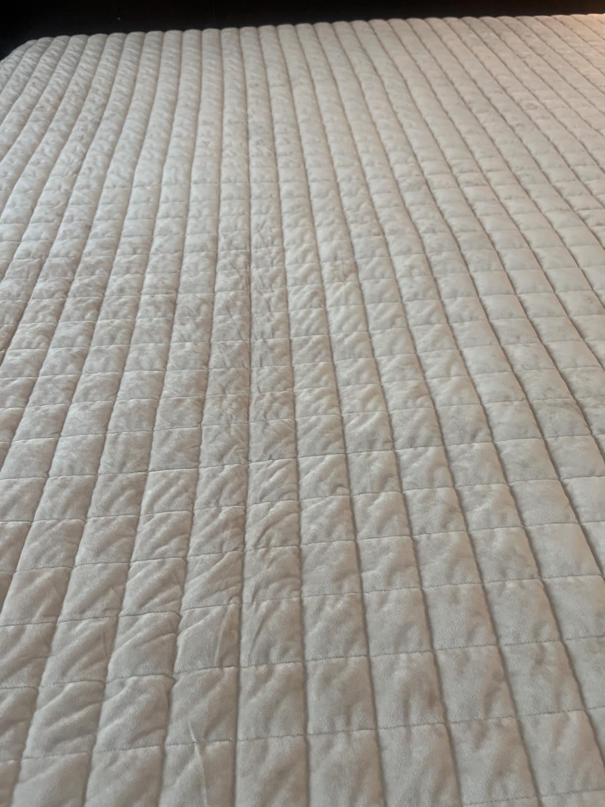 RECYCO Channel Box Stitch Velvet Quilt Set, King Size, Beige | Ultra Soft Lightweight Velvet Comforter, Luxury Oversized Bedspread Coverlet, Quilted Bedding Set for All Season with 2 Shams customer photo 2
