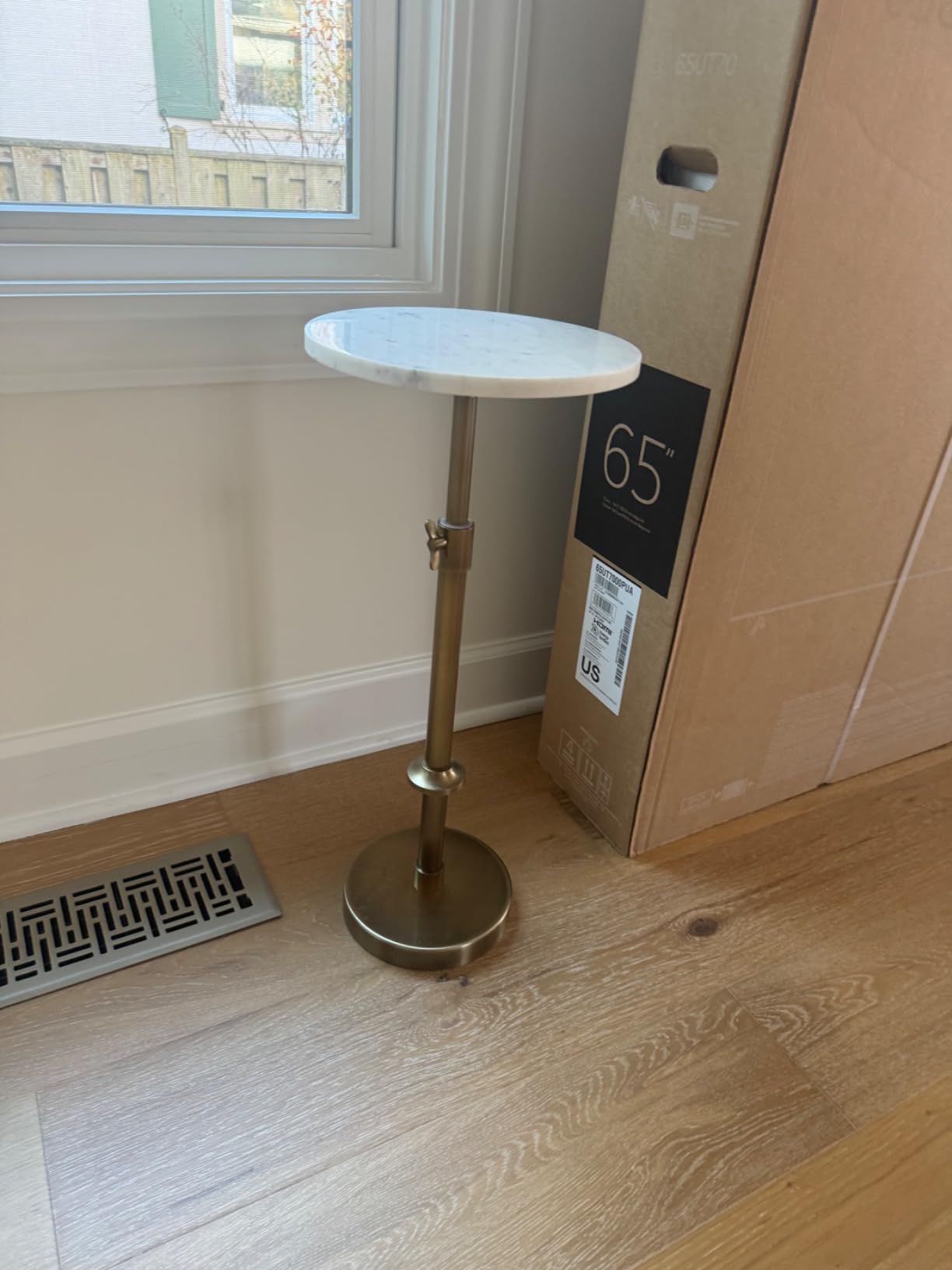 Kate and Laurel Engles Traditional Adjustable-Height Pedestal Drink Table, 10 x 10 x 30, White Marble and Antique Brass, Vintage Round Indoor Metal Plant Stand with Authentic Marble Tabletop customer photo 1