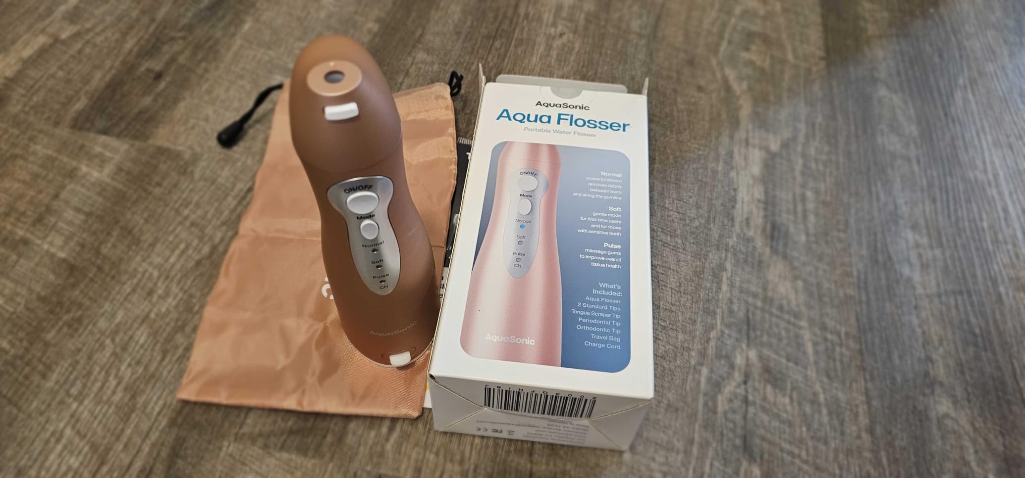 AquaSonic Water Flosser - Cordless Rechargeable Water Flossers for Teeth Cleaning - Waterproof Aqua Flosser, Portable Oral Irrigator for Dental Cleaning with 5 Jet Tips – Braces Home Travel customer photo 2