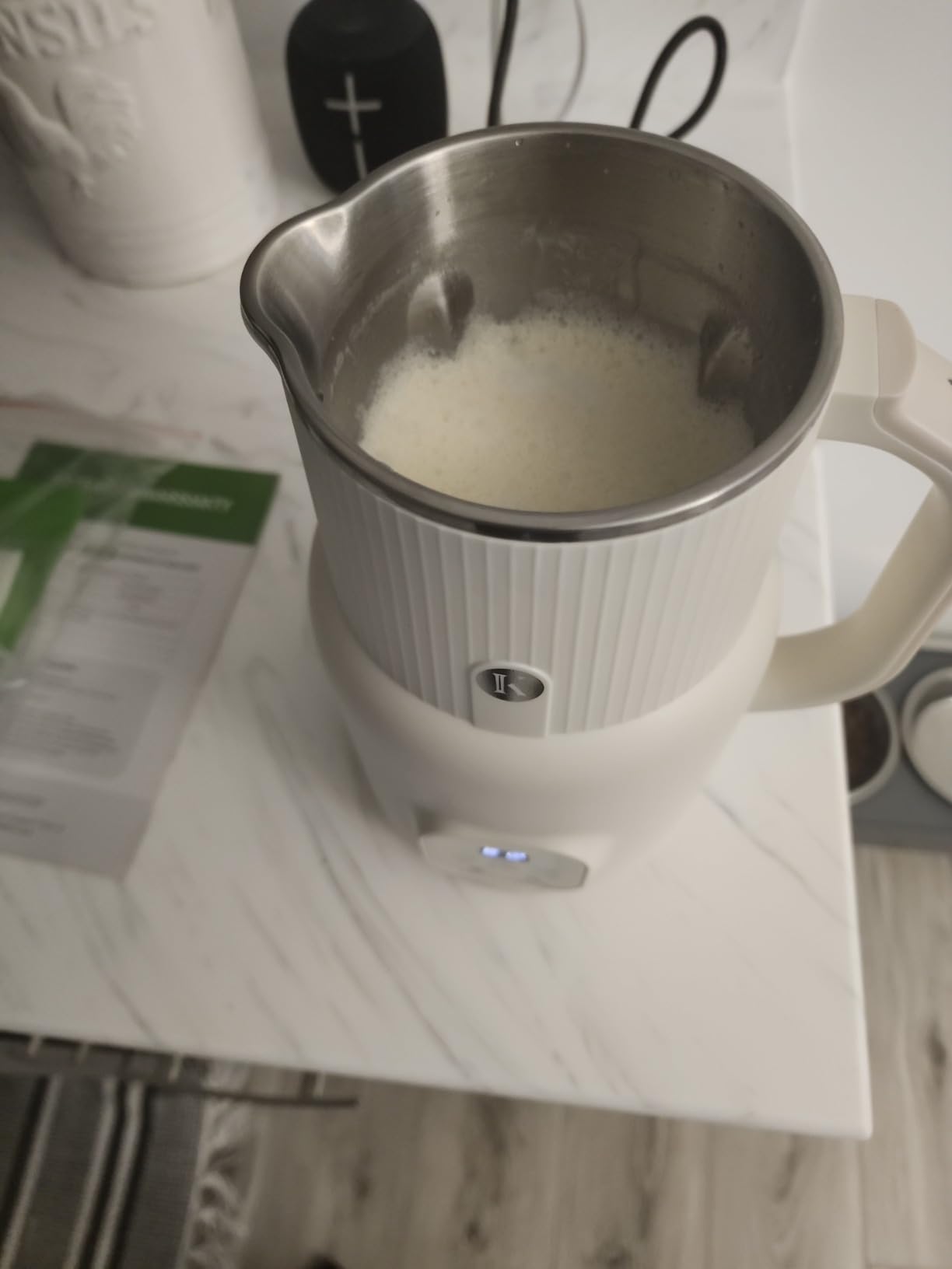 KIDISLE Automatic Nut Milk Maker, 20oz Homemade Almond, Oat, Coconut, Soy, Plant Based Milks and Non-Dairy Beverages with Delay Start/Keep Warm/Self-Cleaning/Boil Water, White customer photo 1