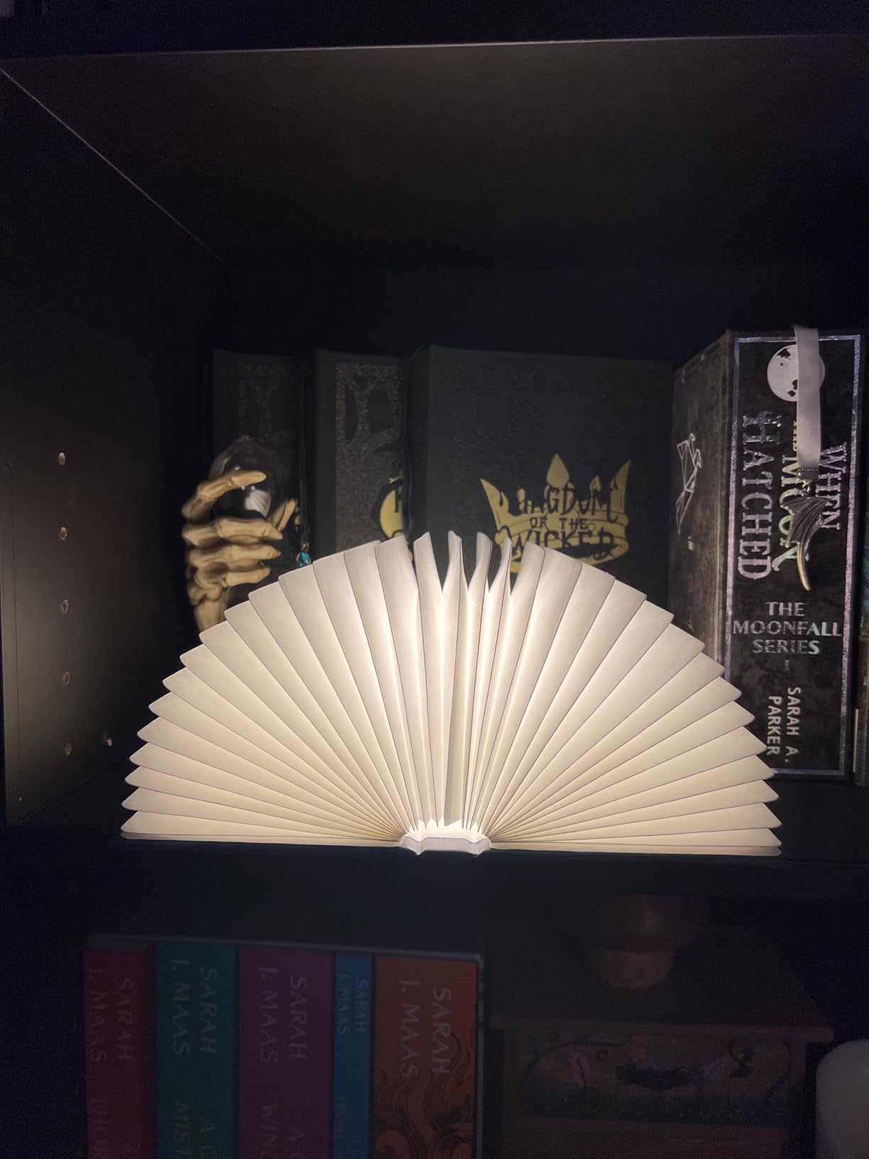 Uniwolk Book Lovers Gifts BookLamp - 5 Color Lights, 1200mah Battery, Foldable Paper Lamp as Book Decor & Accessories, Hot Foil Cover Design, Unique Gifts for Women or Friends & Christmas customer photo 1