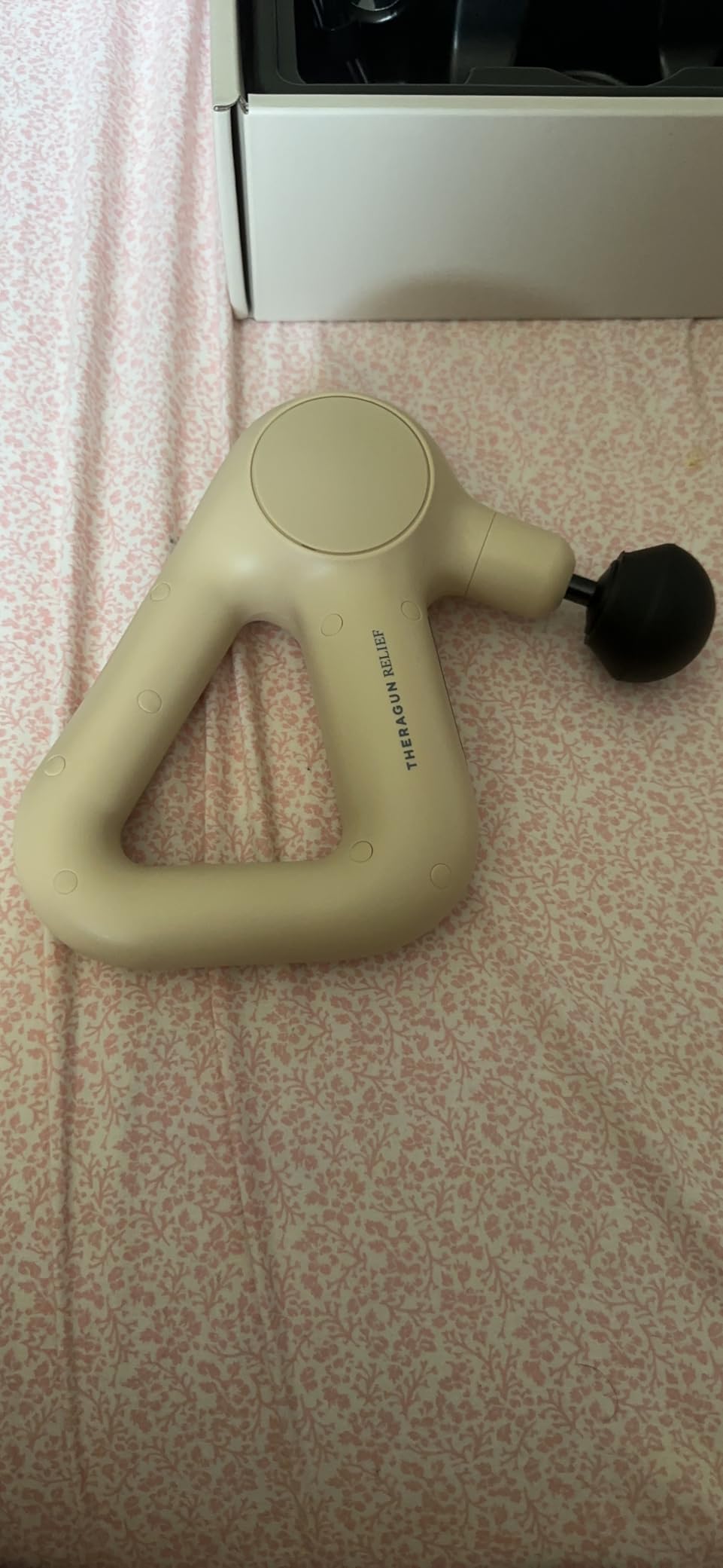 TheraGun Therabody Relief Massage Gun | for Daily Comfort | 3-Speed | Black customer photo 2