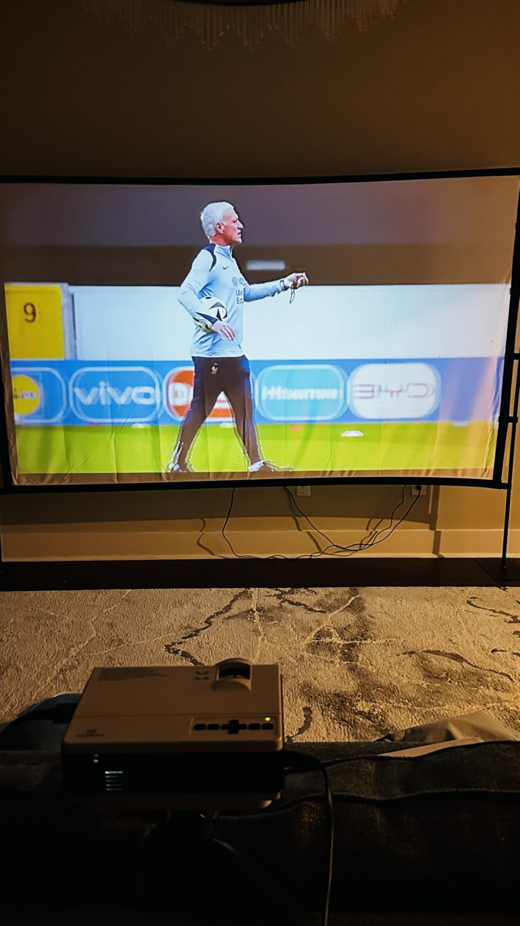 STWUI Outdoor-Projector-Screen-with-Stand - 120 inch Portable Projector Screen Indoor Outdoor Projector Screens 16:9 4K HD Lightweight Movie Screen with Carry Bag for Backyard Movie Night customer photo 2