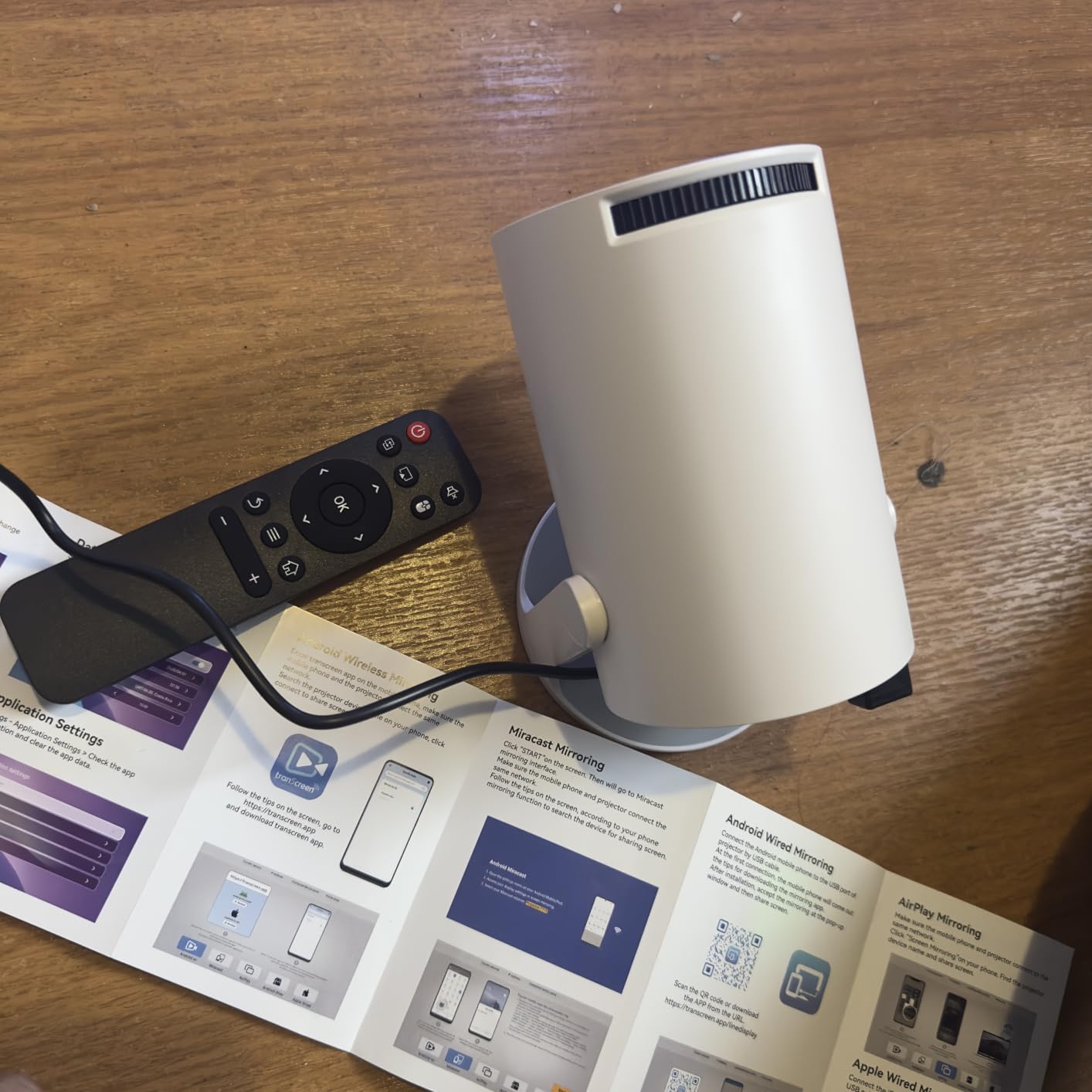 Mini Projector, Portable Smart Projector 4K WiFi 6 BT 5.4 [Built-in App] customer photo 1