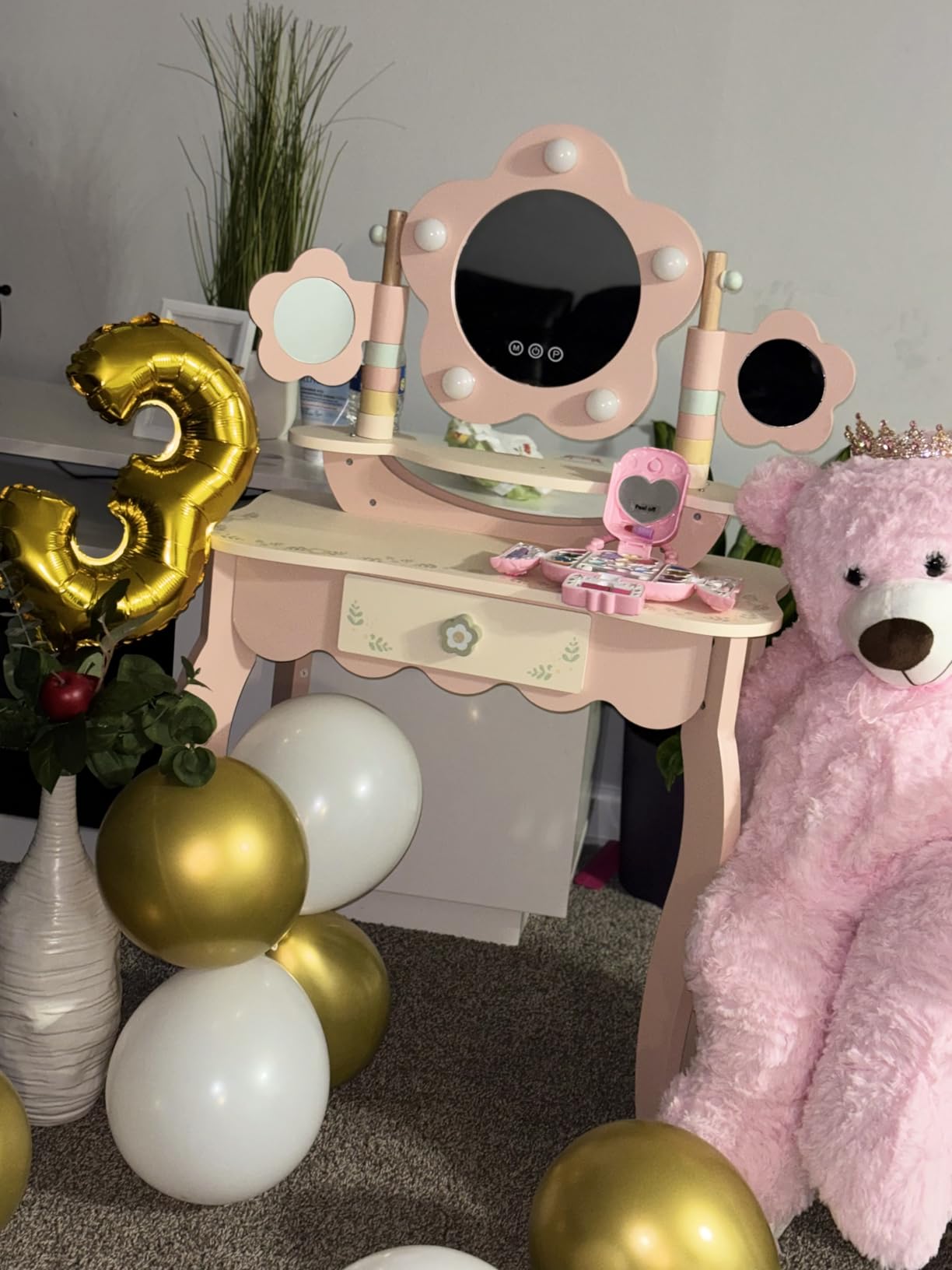 OOOK Toddler Vanity Set with 11pcs Accessories, Kids Vanity Table Chair Set customer photo 1