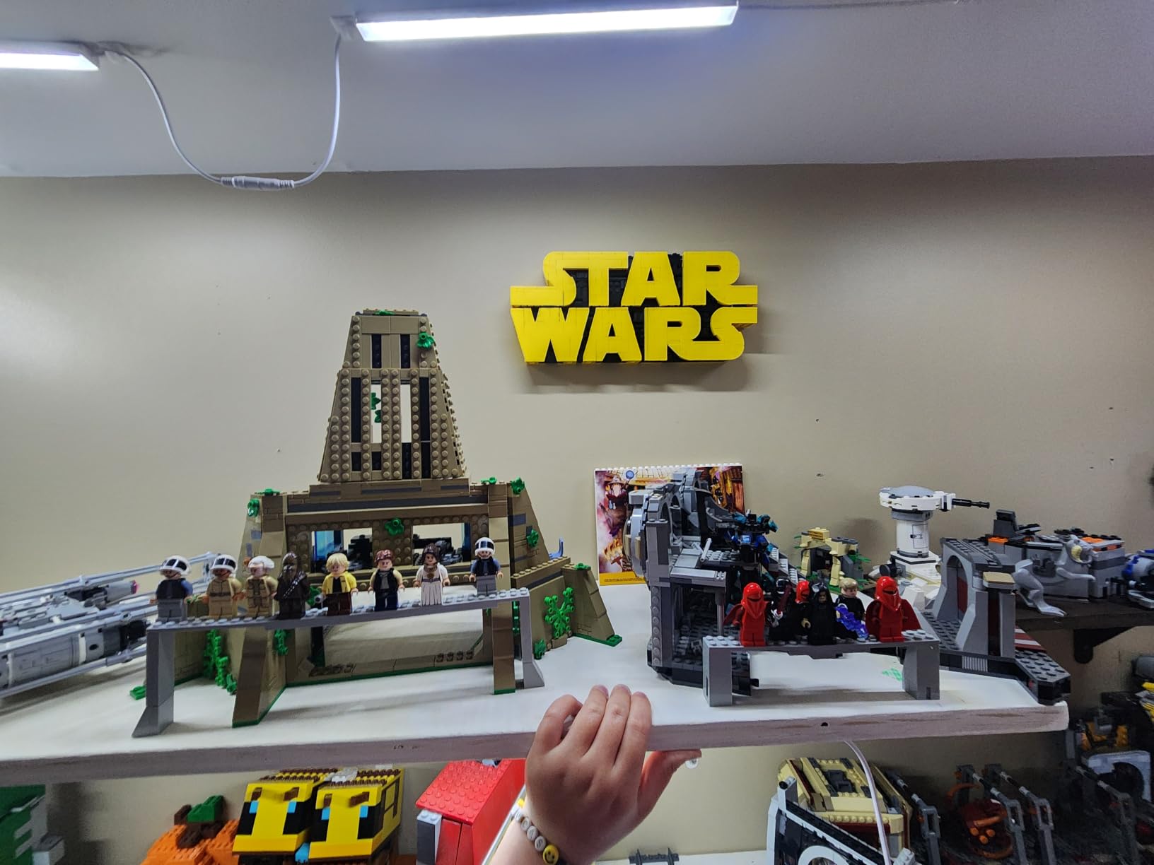 LEGO Star Wars Brick-Built Star Wars Logo - Building Set for Adults 18+ - Star Wars Gift Idea for Birthdays - Collectible DIY Model Kit - Home Decor Idea for Fans of The Movie Series - 75407 customer photo 2