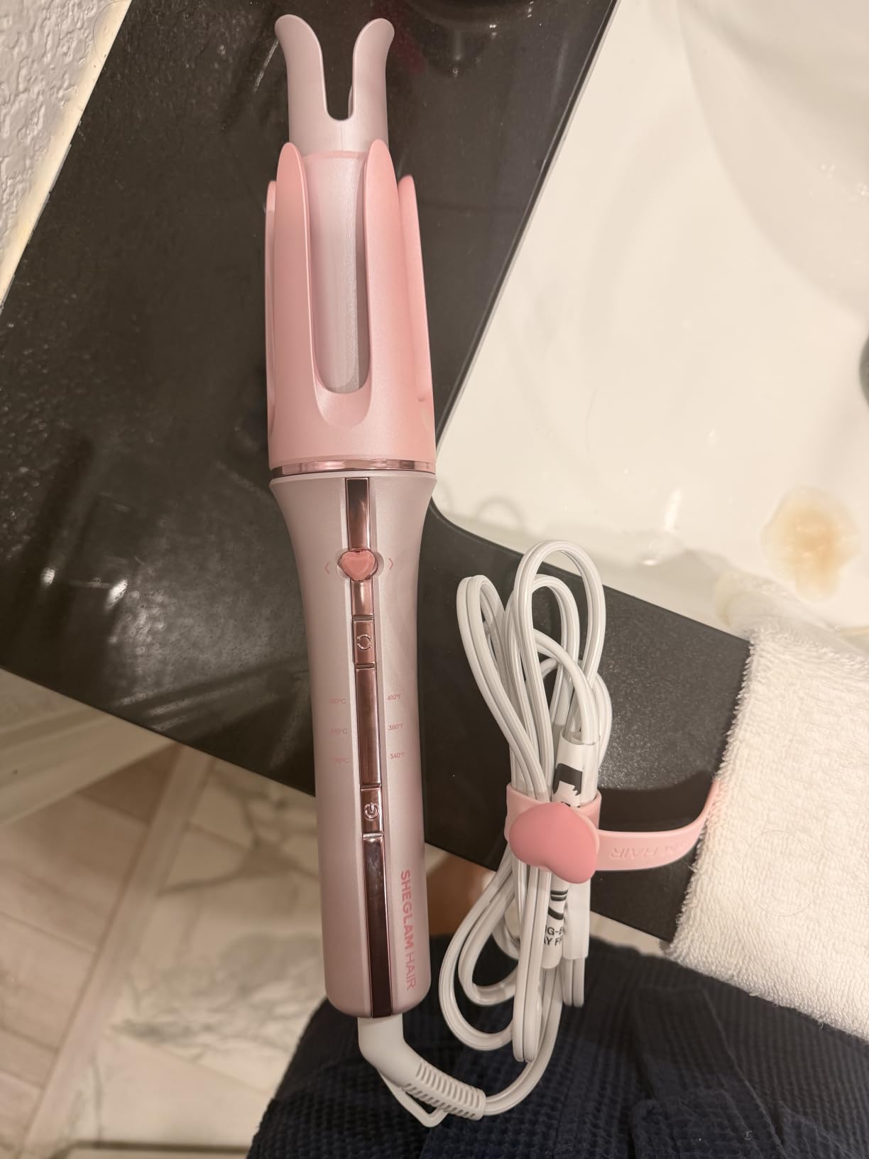 SHEGLAM Automatic Curling Iron 1 1/4 inch with 3 Temperatures Fast Heating, 2-Way Rotation, Anti-Scald, Anti-Tangle Rotating, Automatic Shut-Off for Hair Styling customer photo 2