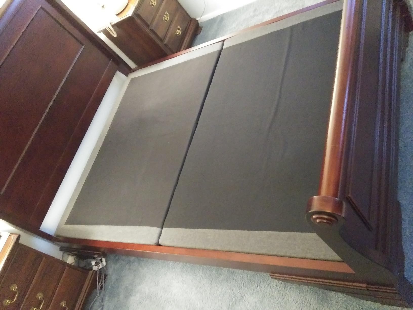 Adjustable Bed Frame Queen with Massage -Wireless Remote Electric Power Bed Foundation Under-Bed Lighting | Zero Gravity | USB PortsX2 | Height Adjustable Legs customer photo 1