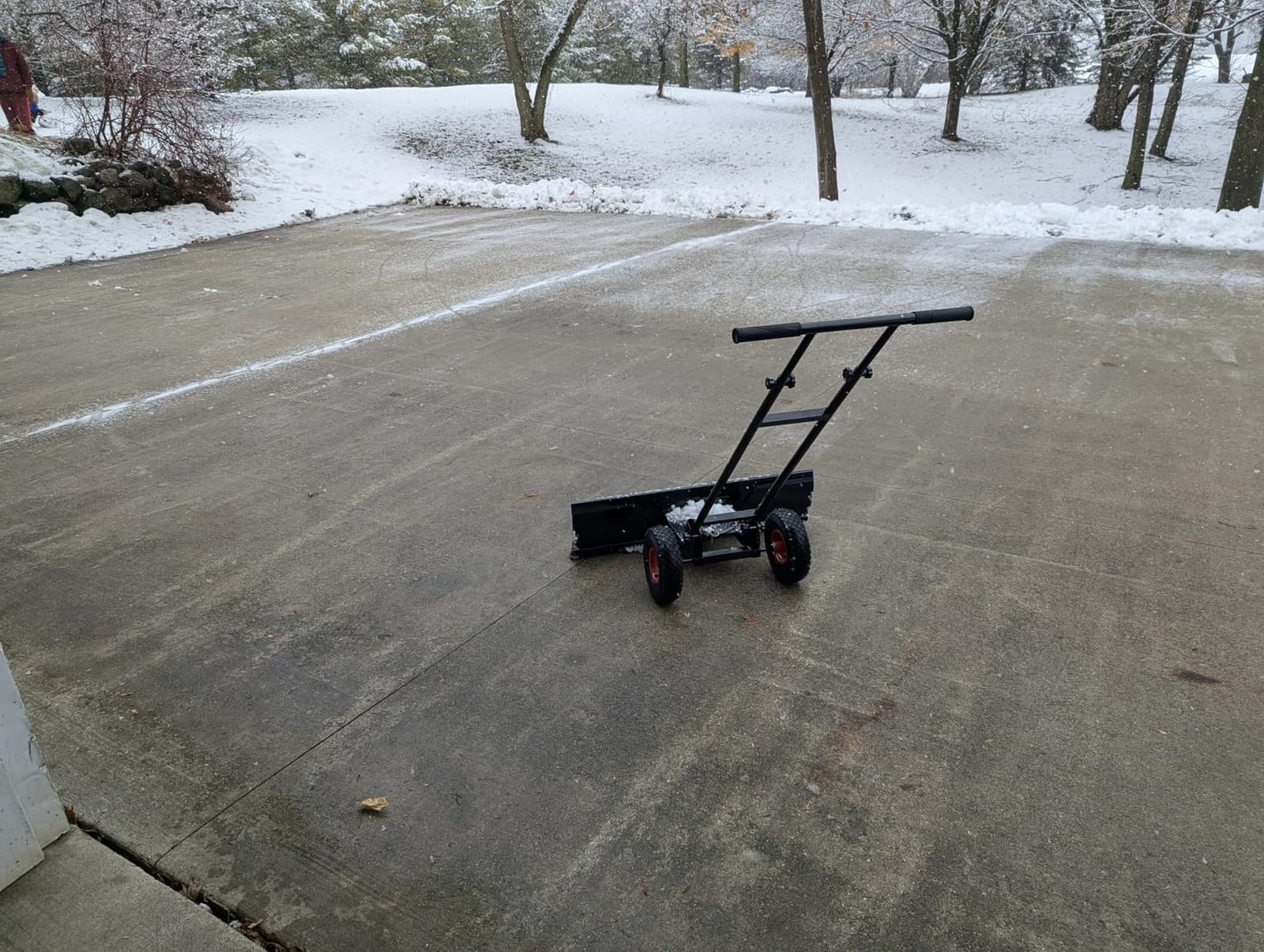 Best Choice Products 36in Galvanized Blade Heavy-Duty 2-Wheel Snow Pusher Hand Plow for Snow Removal w/Wheels, Adjustable Handle, Blade Angle - Black customer photo 2
