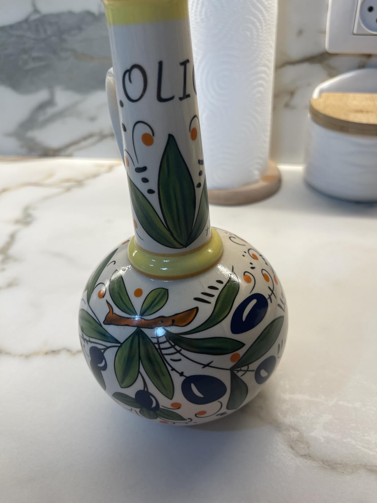 18 oz Ceramic Olive Oil Dispenser Bottle for Kitchen, Large Capacity Oli and Vinegar Cruet with Stainless Steel Spout, 540 ml Oil Container with Handle for Cooking Preventing, Vinegar Cruet customer photo 1