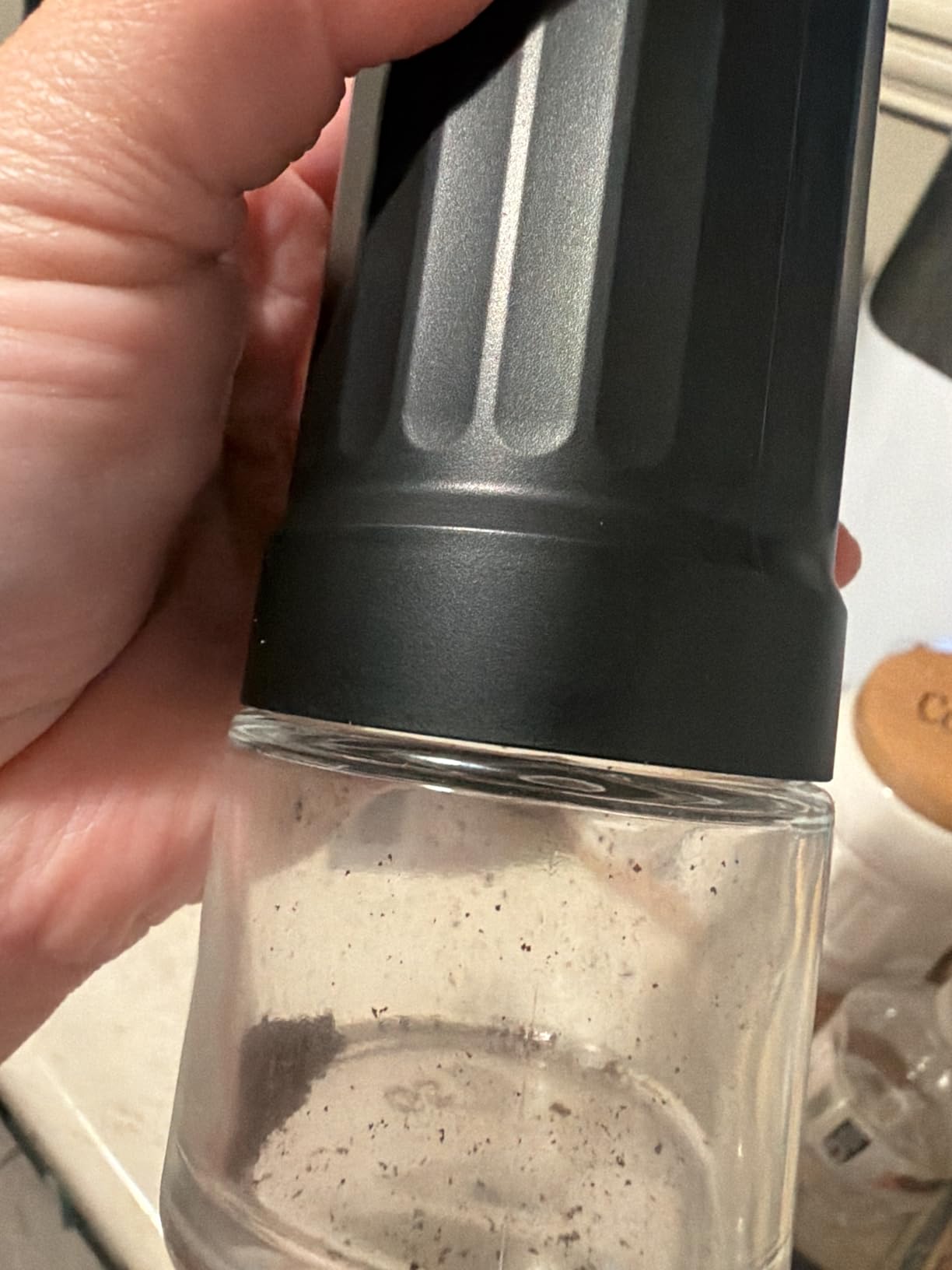 CEVING Mini Manual Coffee Grinder With 40 Adjustable Settings, Black | Portable Hand Coffee Bean Mill with Ceramic Conical Burrs, 30g Capacity, Ideal for Travel, Camping, French Press, Pour Over customer photo 1