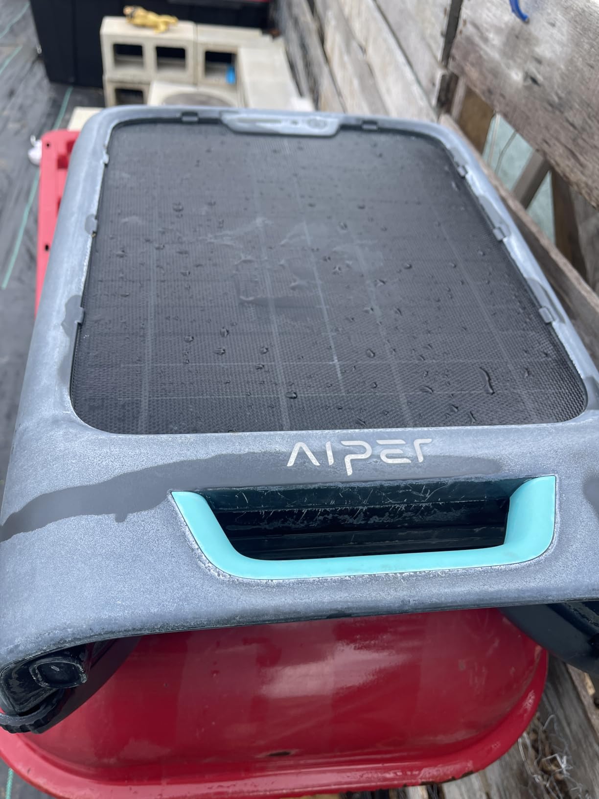 AIPER EcoSurfer S2 Solar Pool Skimmer Robot 24/7 Continuous Cleaning, Gray customer photo 1