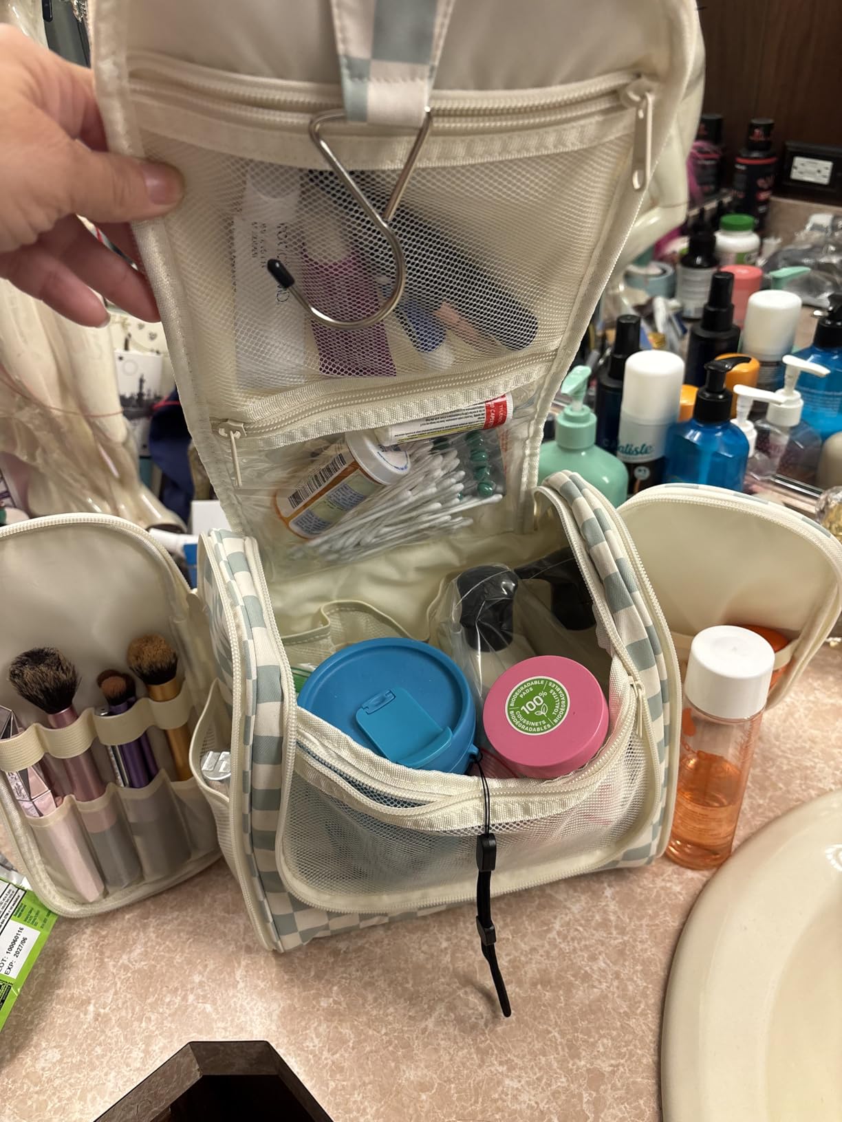 Narwey Hanging Travel Toiletry Bag for Women, Makeup Cosmetic Bag customer photo 1