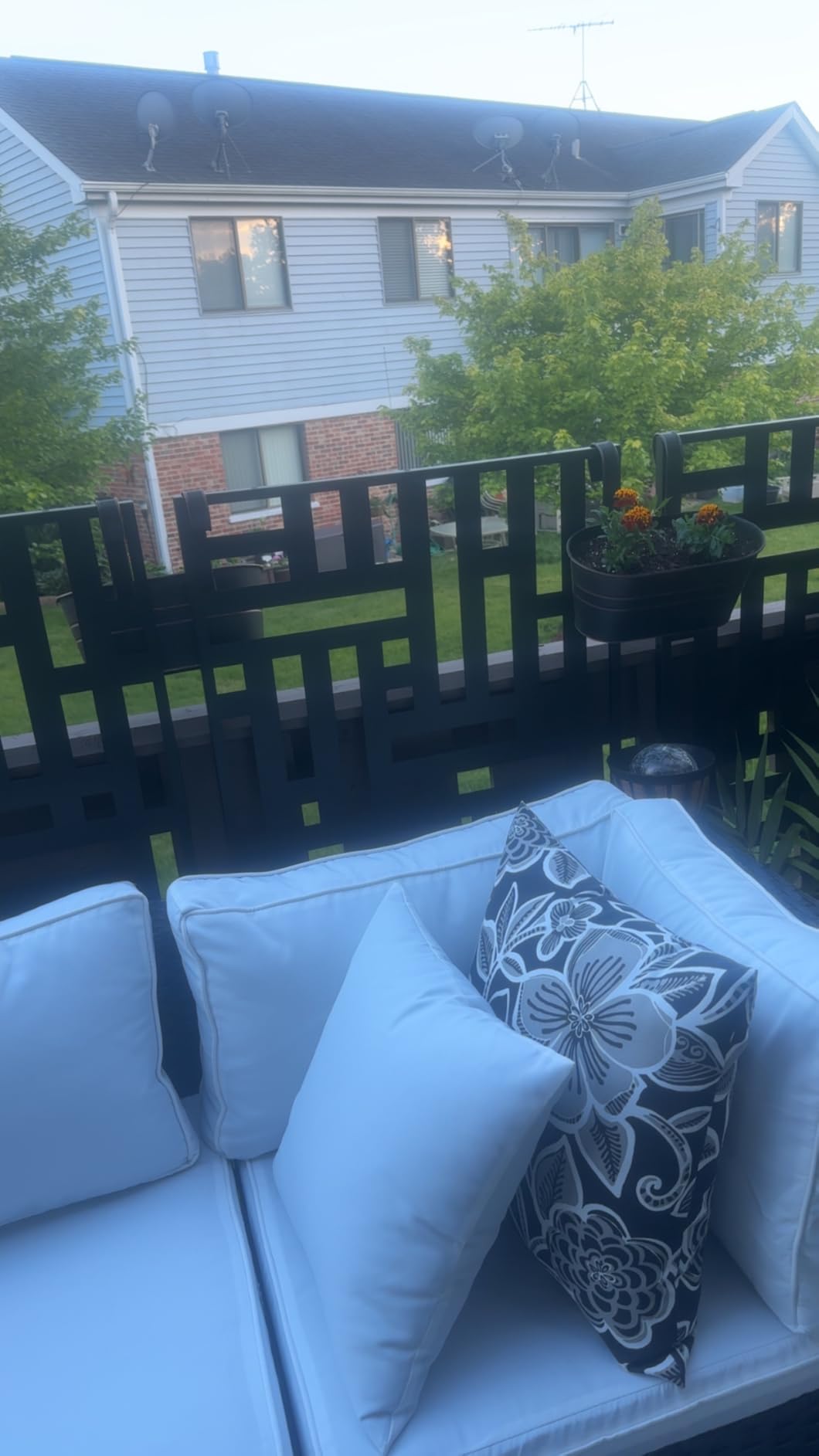MTART Metal Privacy Screen 72