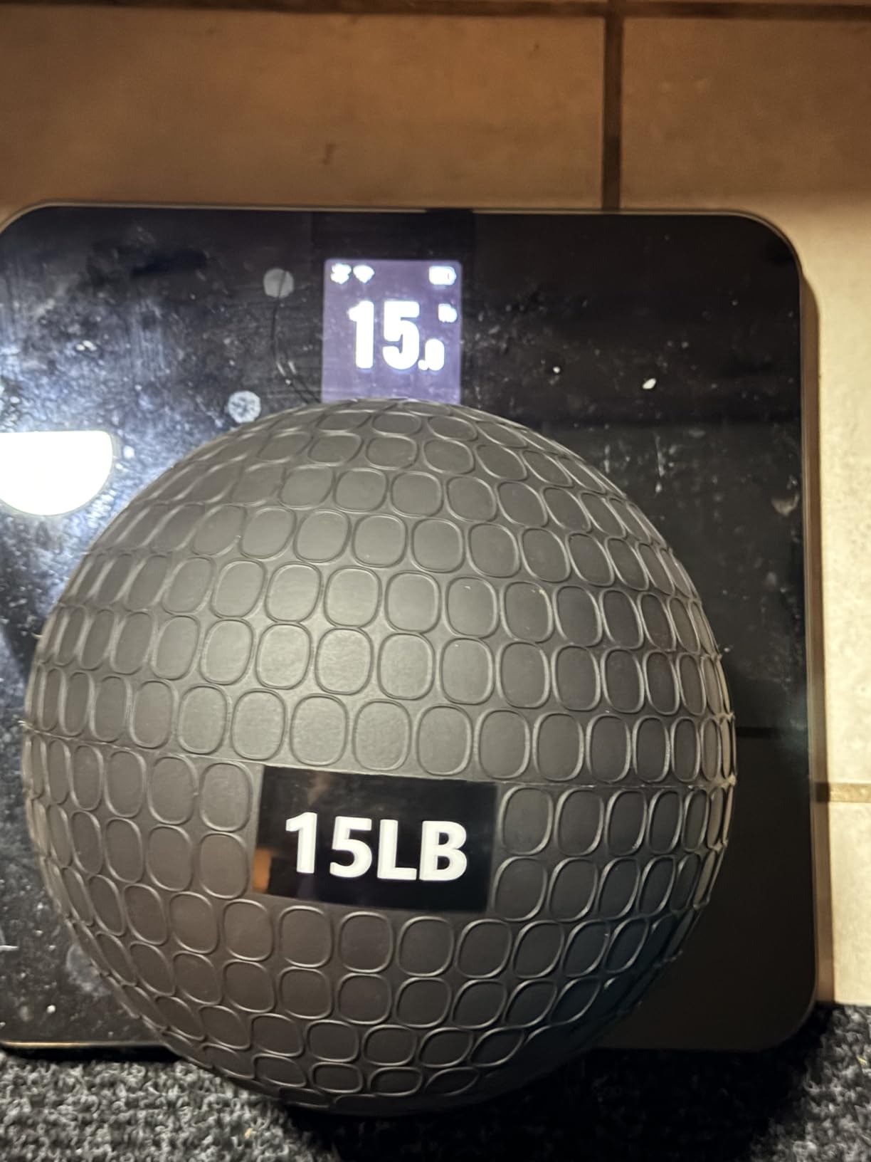 Amazon Basics Slam Medicine Balls for Exercise customer photo 1