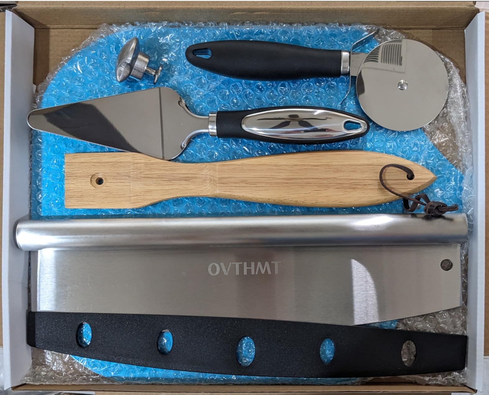 Pizza Oven Accessories 4 PCS, Pizza Kit, 12 x 14 inch Aluminum Pizza Paddle with Foldable Wood Handle, Pizza Cutter, Rocker Blade, Cutter Wheel, Pizza Server customer photo 1