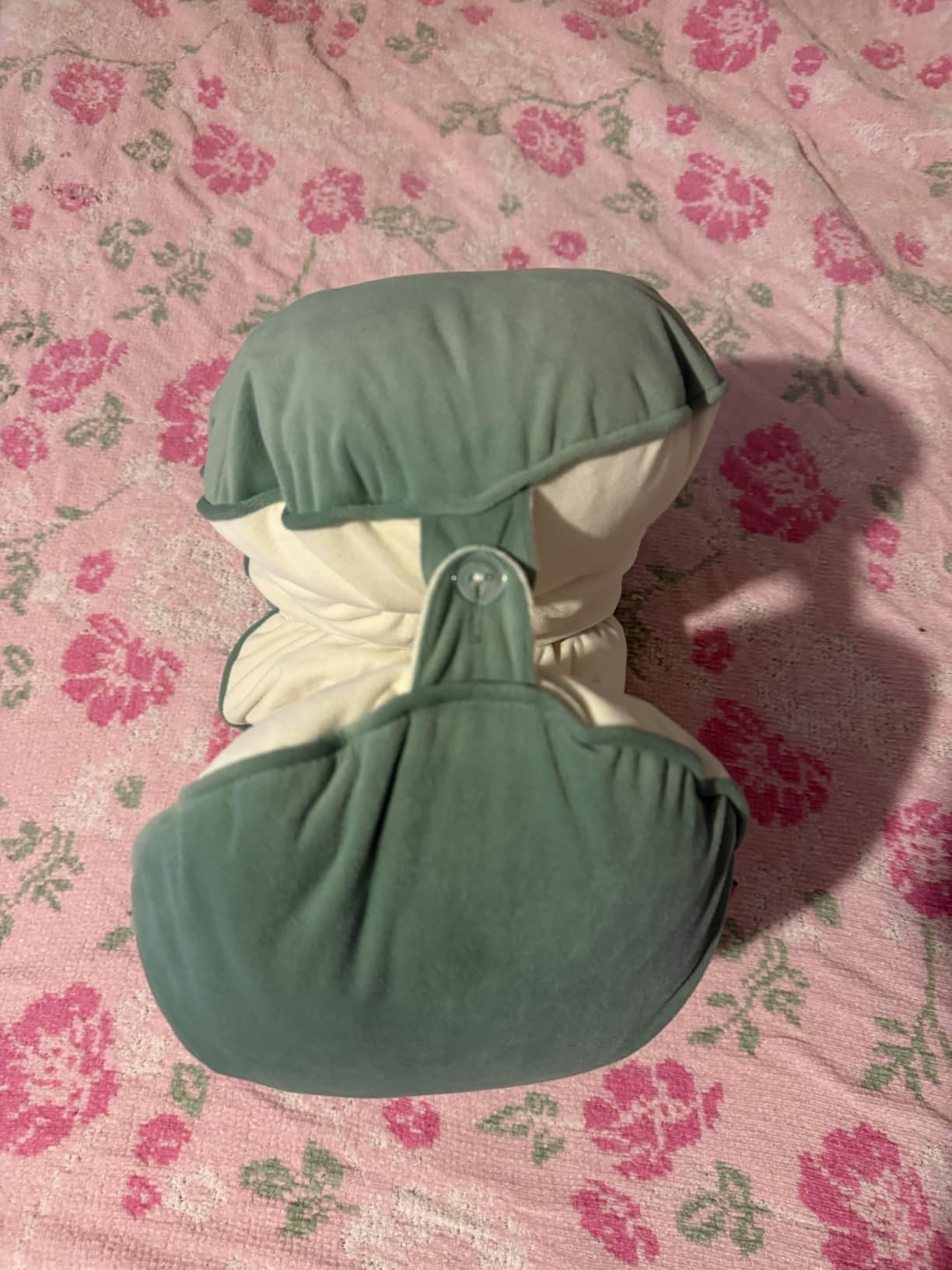 Peallow(Pat. Pend) – Long Round Body Pillow for Adults, Bolster Pillow for Sleeping, Soft and Supportive Pillow for Sleeping & Lumbar Support (Green-White, 29.5