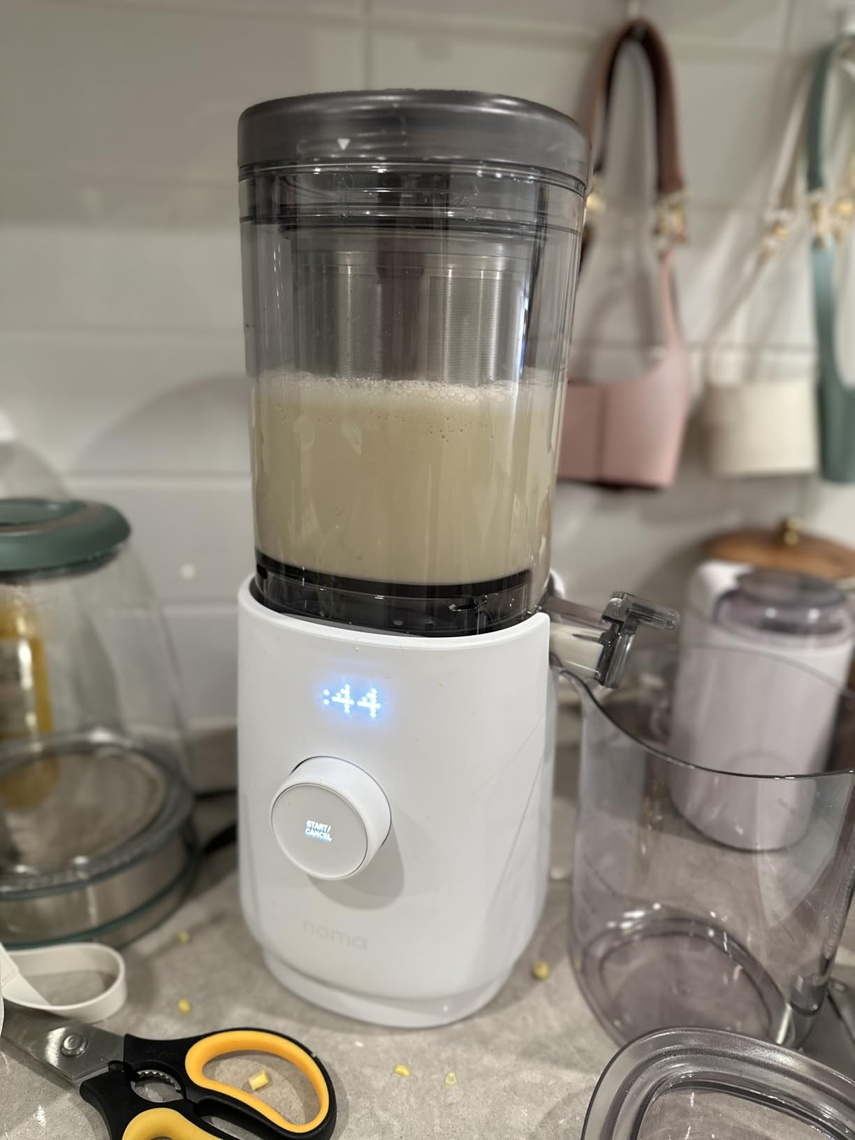 Nama M1 - Plant-Milk Maker - Homemade oat and nut milk - White customer photo 2