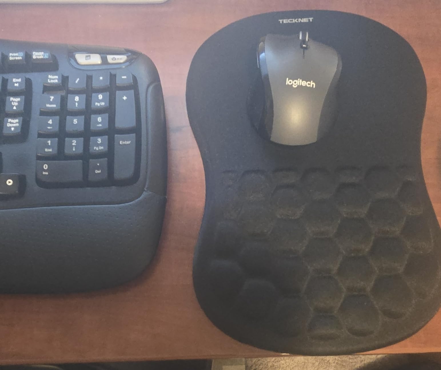 TECKNET Ergonomic Mouse Pad with Wrist Rest,Soft Comfortable Massage Design customer photo 2