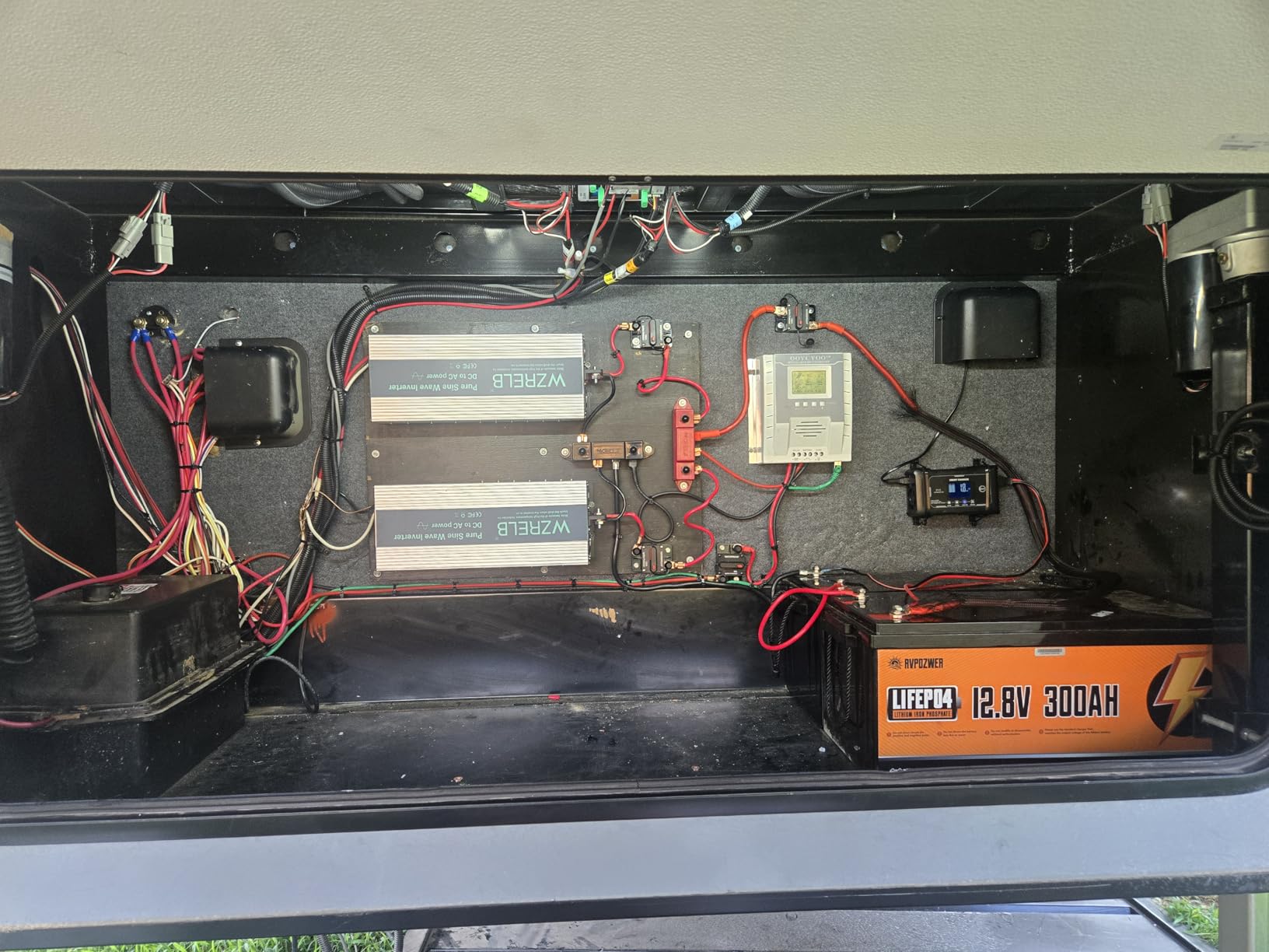 12V 100Ah LiFePO4 Lithium Battery Group 31 with Built-in 100A BMS customer photo 2