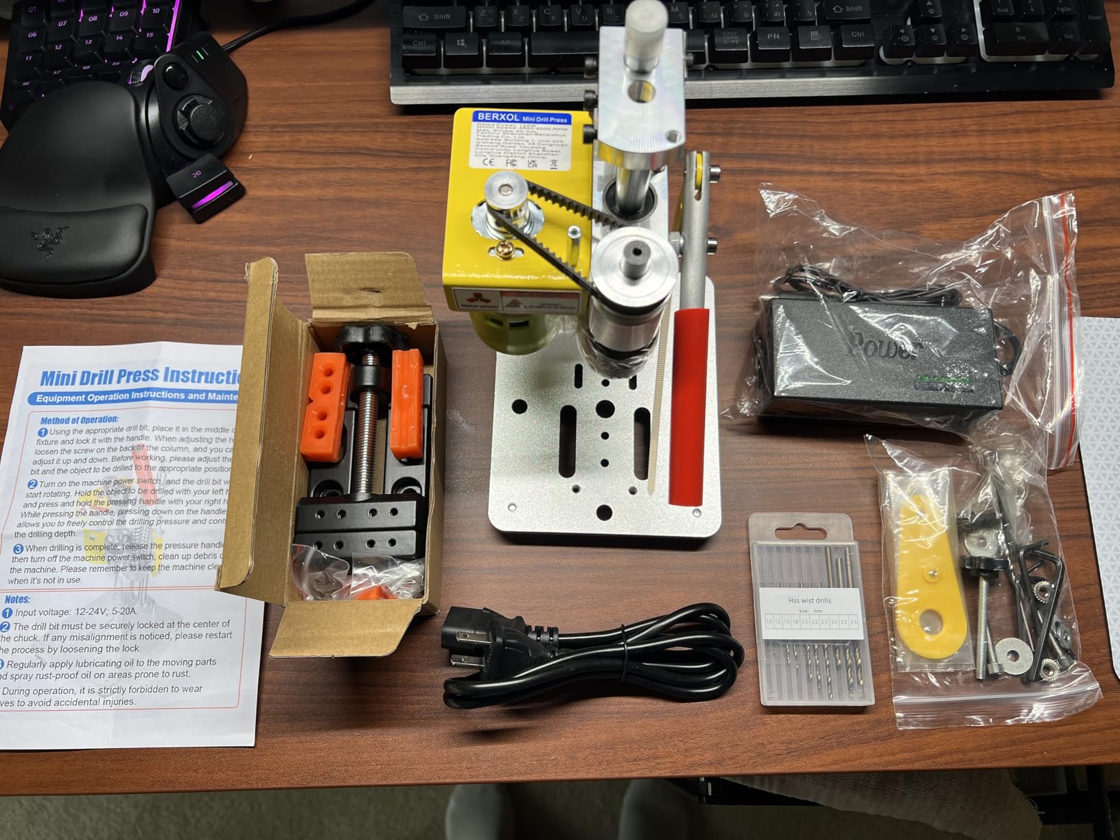 Mini Drill Press, Benchtop Portable Electric Drilling Machine, B10 Chuck customer photo 1