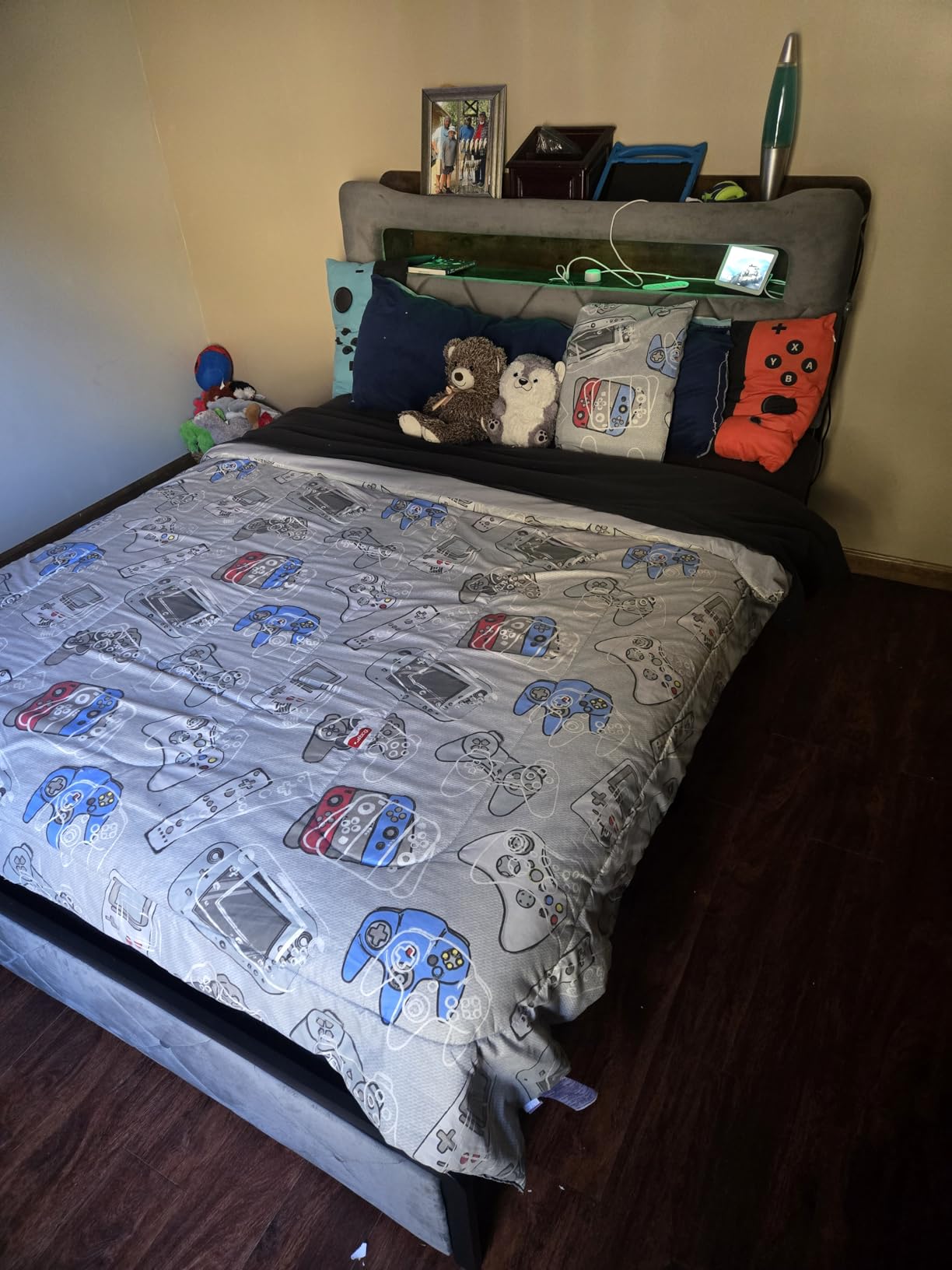 Twin Upholstered LED Bed Frame with 2 Storage Drawers and 2-Tier Storage Bookcase Headboard, Velvet Princess Platform Bed for Kids/Girls/Boys, Heavy Duty Metal Support, No Box Spring Needed, Beige customer photo 1
