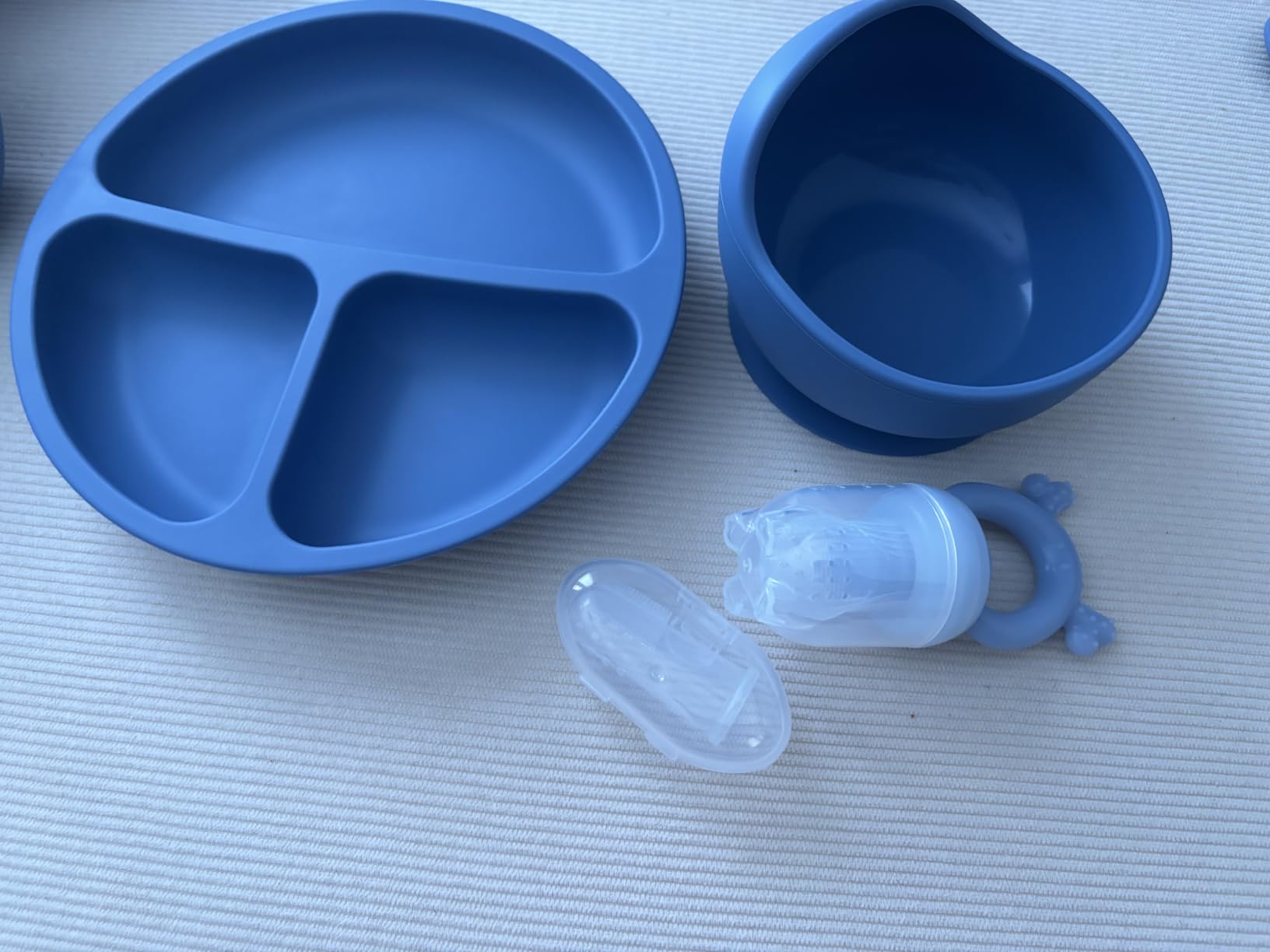 16PCS Silicone Baby Feeding Set, All-in-One for Starting Solids customer photo 1