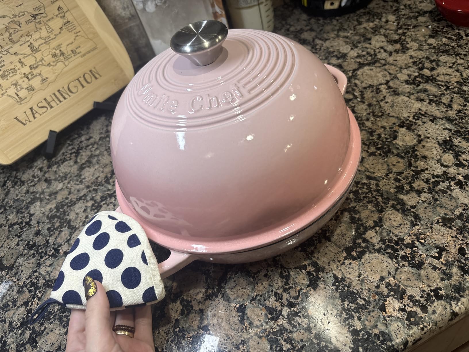 Enameled Round Cast Iron Bread Oven, 6 Qt Cast Iron Dutch Oven for Homemade Sourdough Bread Baking, Bread Pot with Dome Lid & Cotton Potholders (Cream White) customer photo 1