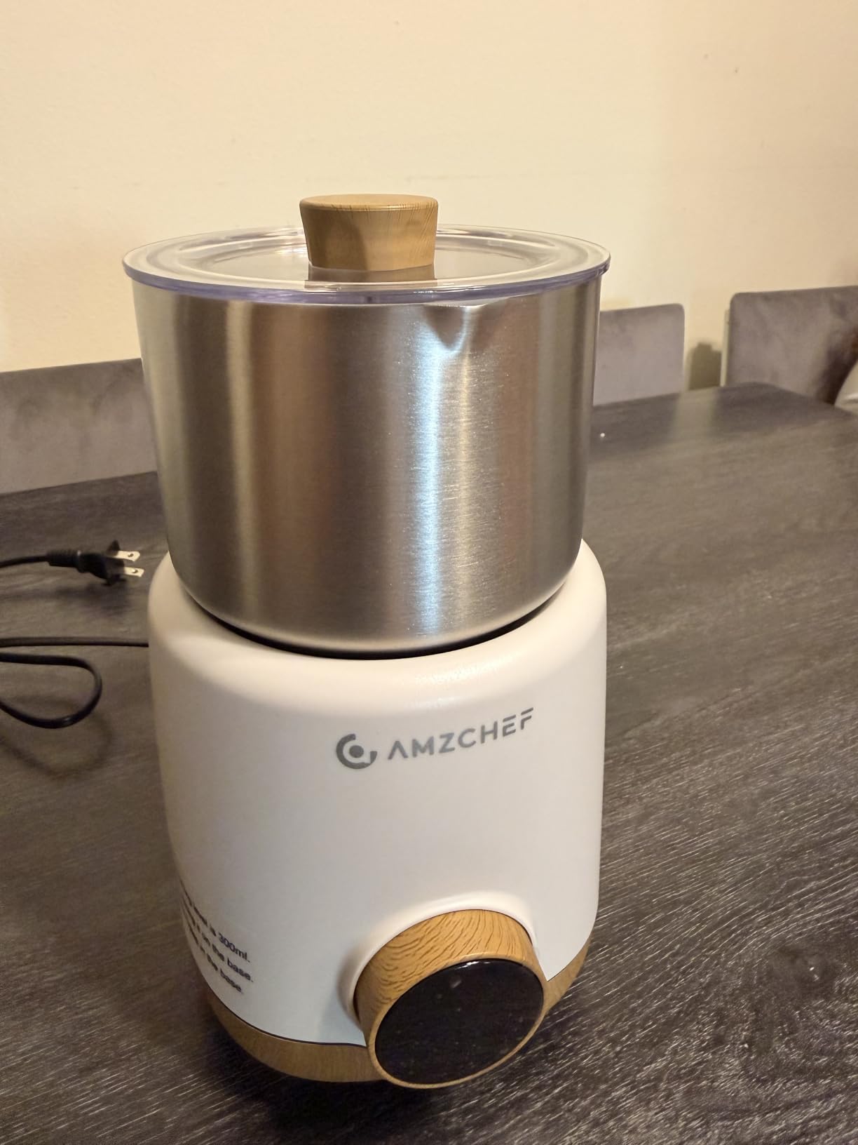 AMZCHEF 21 oz 8-in-1 Milk Frother, 550W Split Stainless Steel Automatic Steamer, Milk Warmer for Latte, Cappuccino, Hot Chocolate, Hot/Cold Froth, Heated Milk & Baby Food, Black customer photo 1