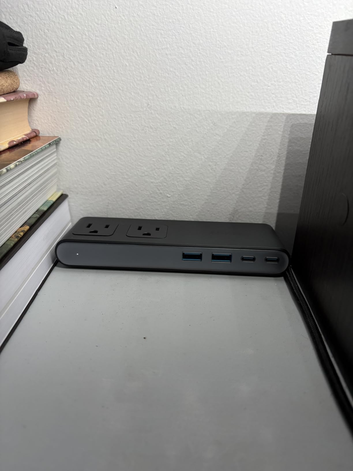 Anker Nano Power Strip, Desk Clamp, 70W Max, 1500J Surge Protector, 2 USB C customer photo 1