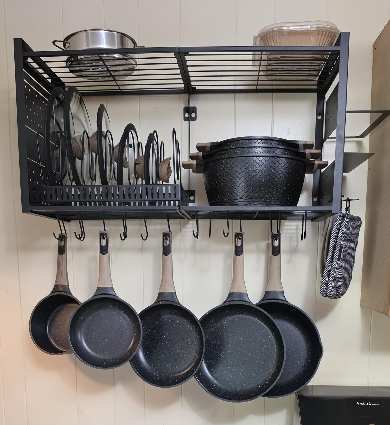 31 Inch Pot Rack Wall Mounted,3 in 1 Pots and Pans Organizer with 2 tier Kitchen Racks & Pot Lid Organizer Holder and 20 Hooks,Heavy Duty Hanging Pot Hanger for Kitchen Cookware, Utensils, Black customer photo 2