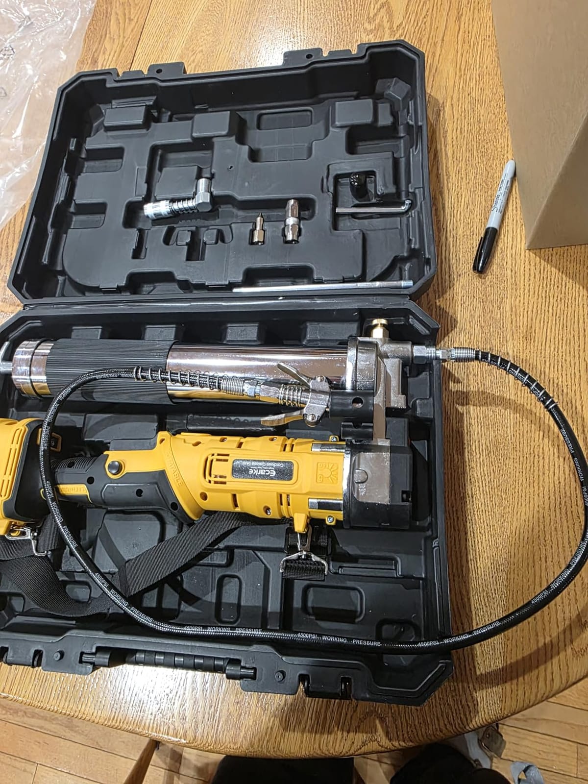 Ecarke Cordless Grease Gun Compatible with DeWalt 20V Battery, 12000PSI Max Electric Grease Gun, Dual Pistol & in-Line Grip, Works with Bulk & Cartridge Grease, with 39