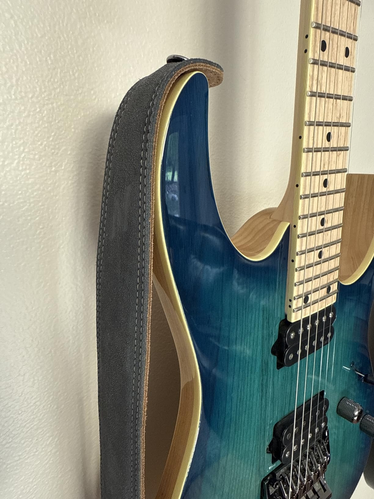 Nefelibata Guitar Strap, 2.5