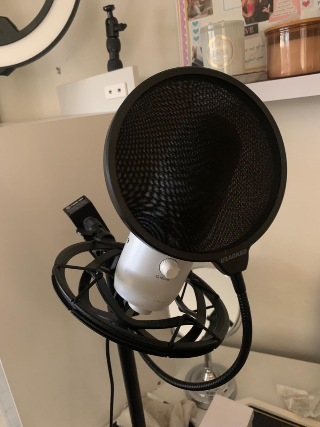 Microphone Pop Filter,Aokeo Mic Mask Shield,Three-layer Wind Pop Screen With Flexible 360° Gooseneck Clip Stabilizing Arm For All Microphone customer photo 1